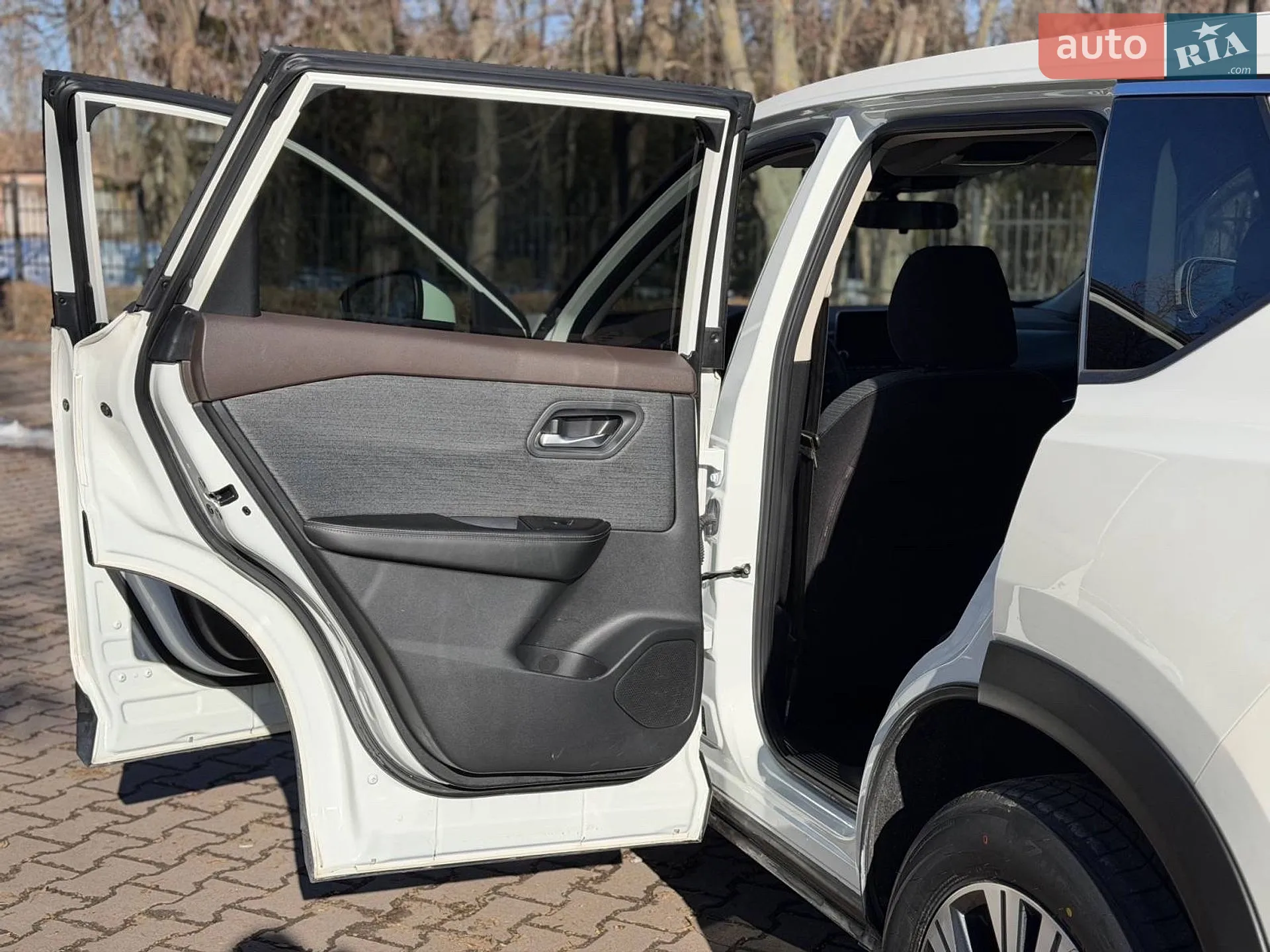 2020 Nissan Rogue - мініатюра 17