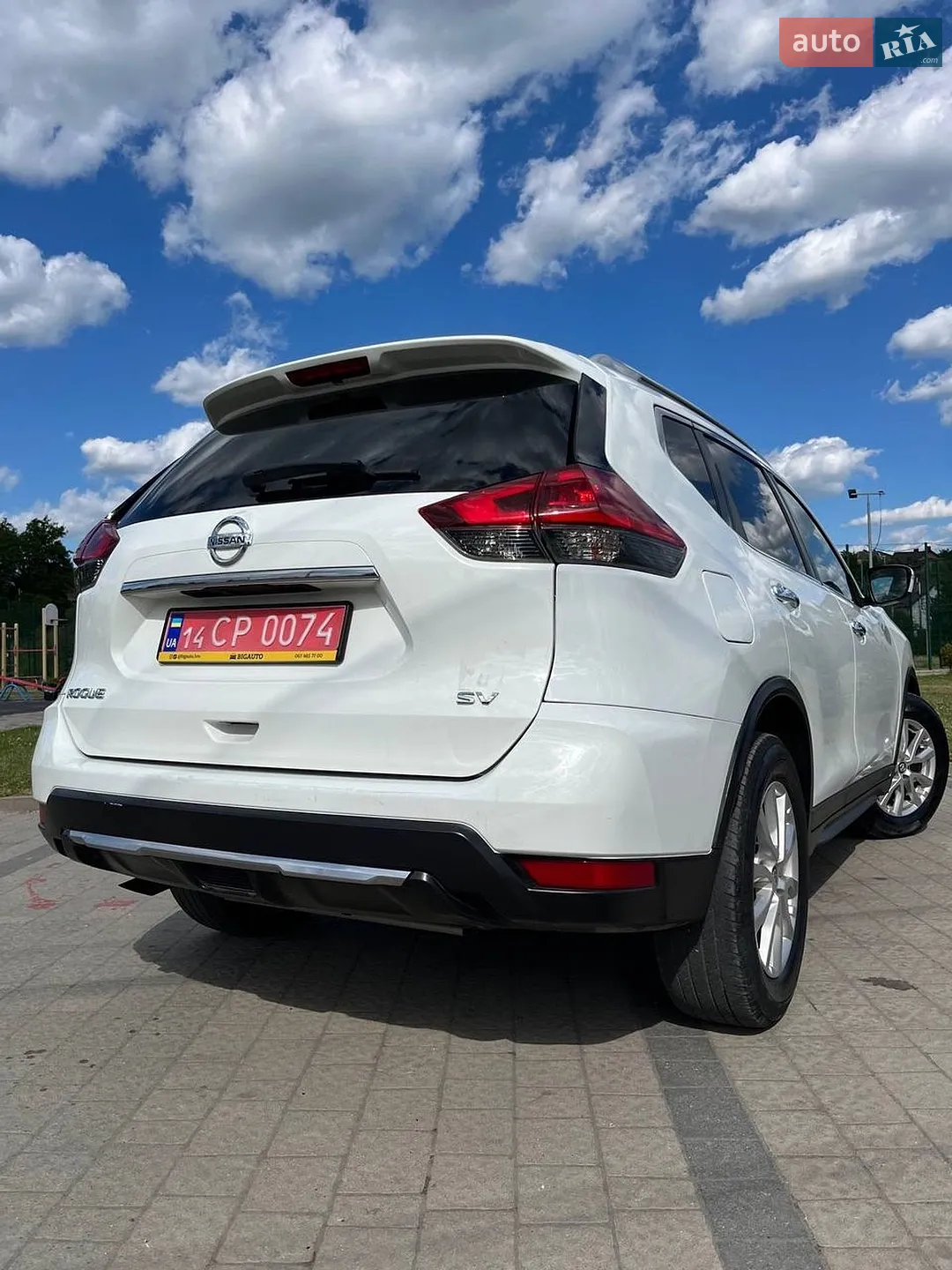 2017 Nissan Rogue - мініатюра 8