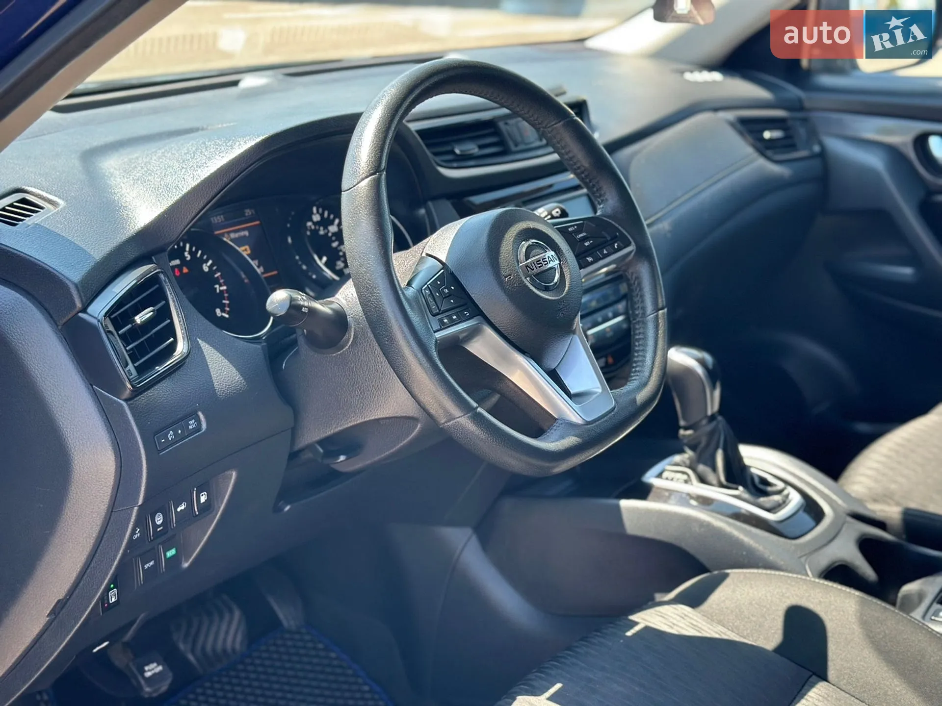 2019 Nissan Rogue - мініатюра 27