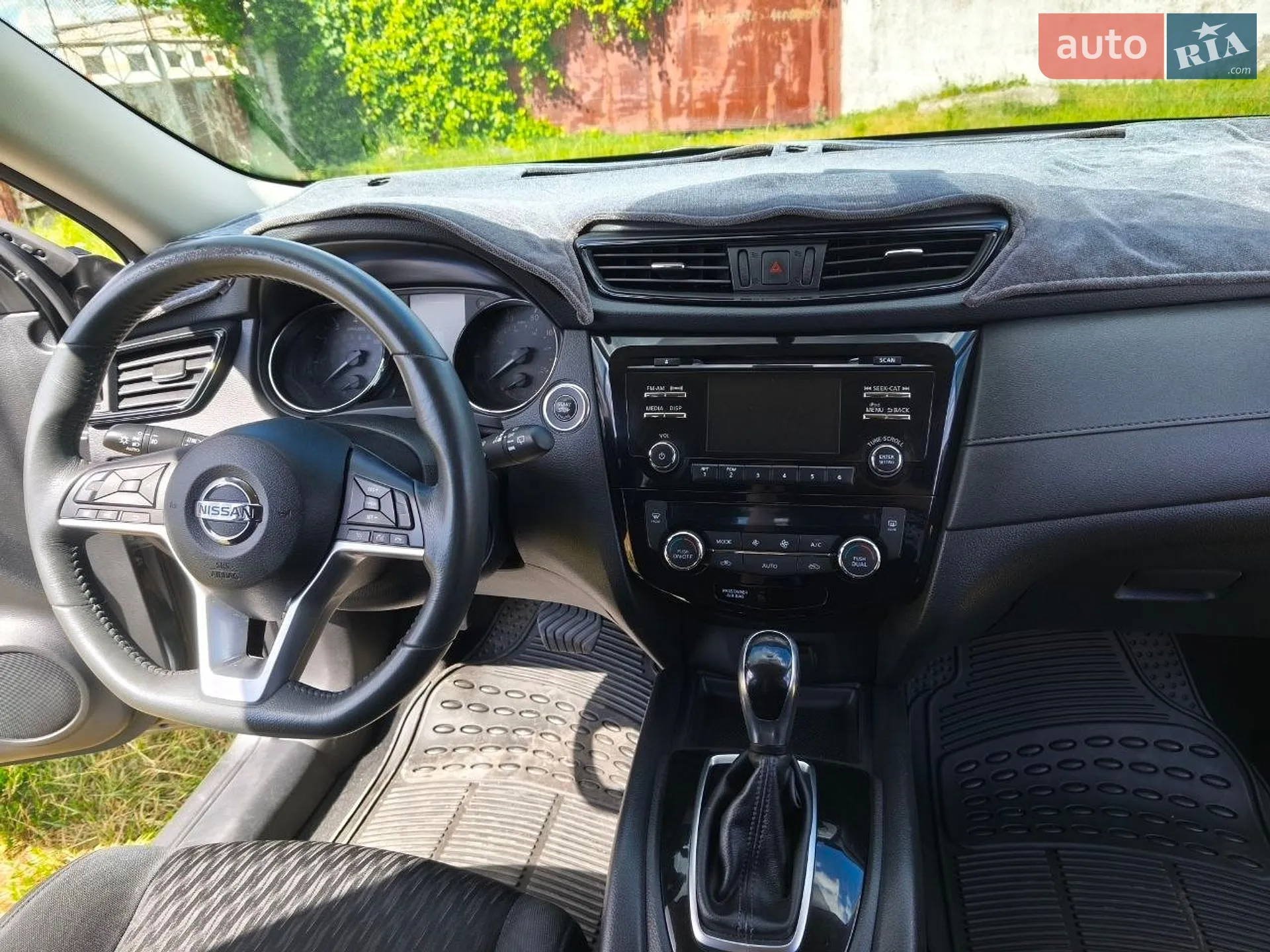 2017 Nissan Rogue - мініатюра 12