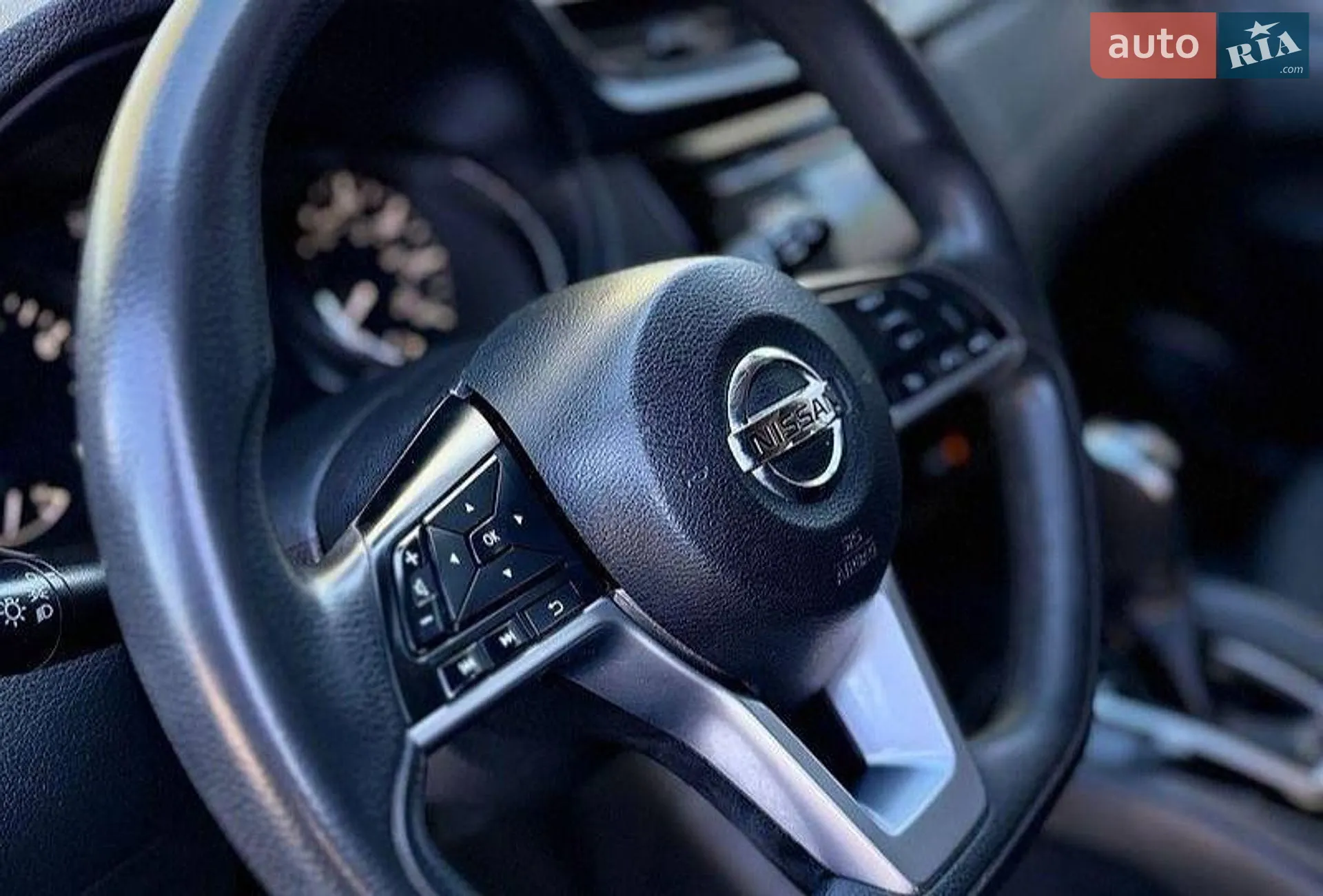 2017 Nissan Rogue - мініатюра 12