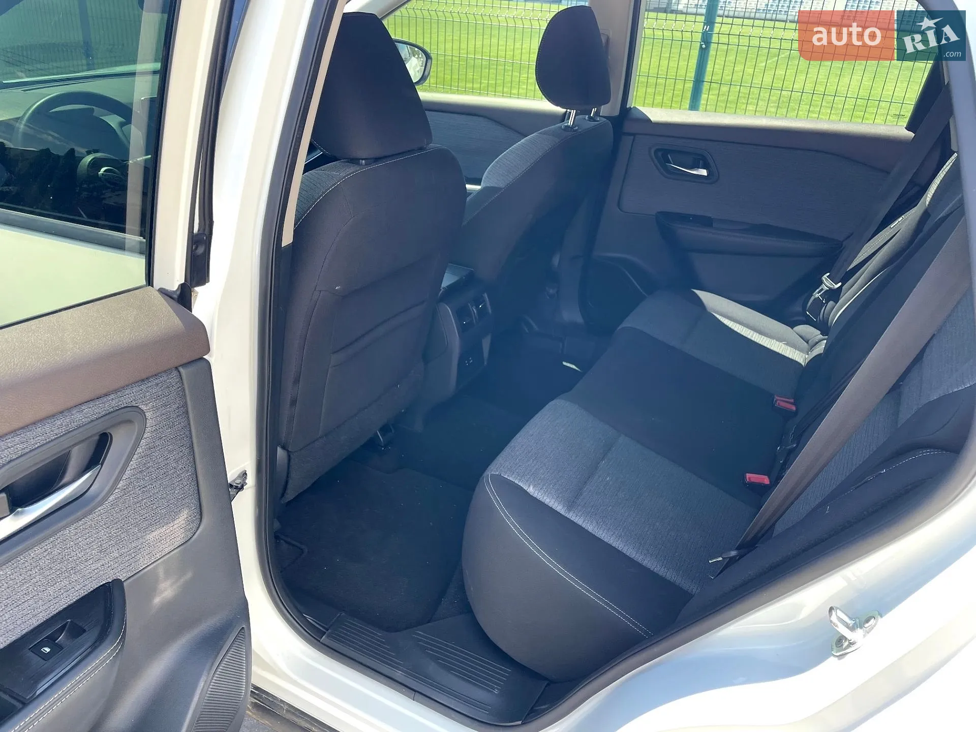 2021 Nissan Rogue - мініатюра 9
