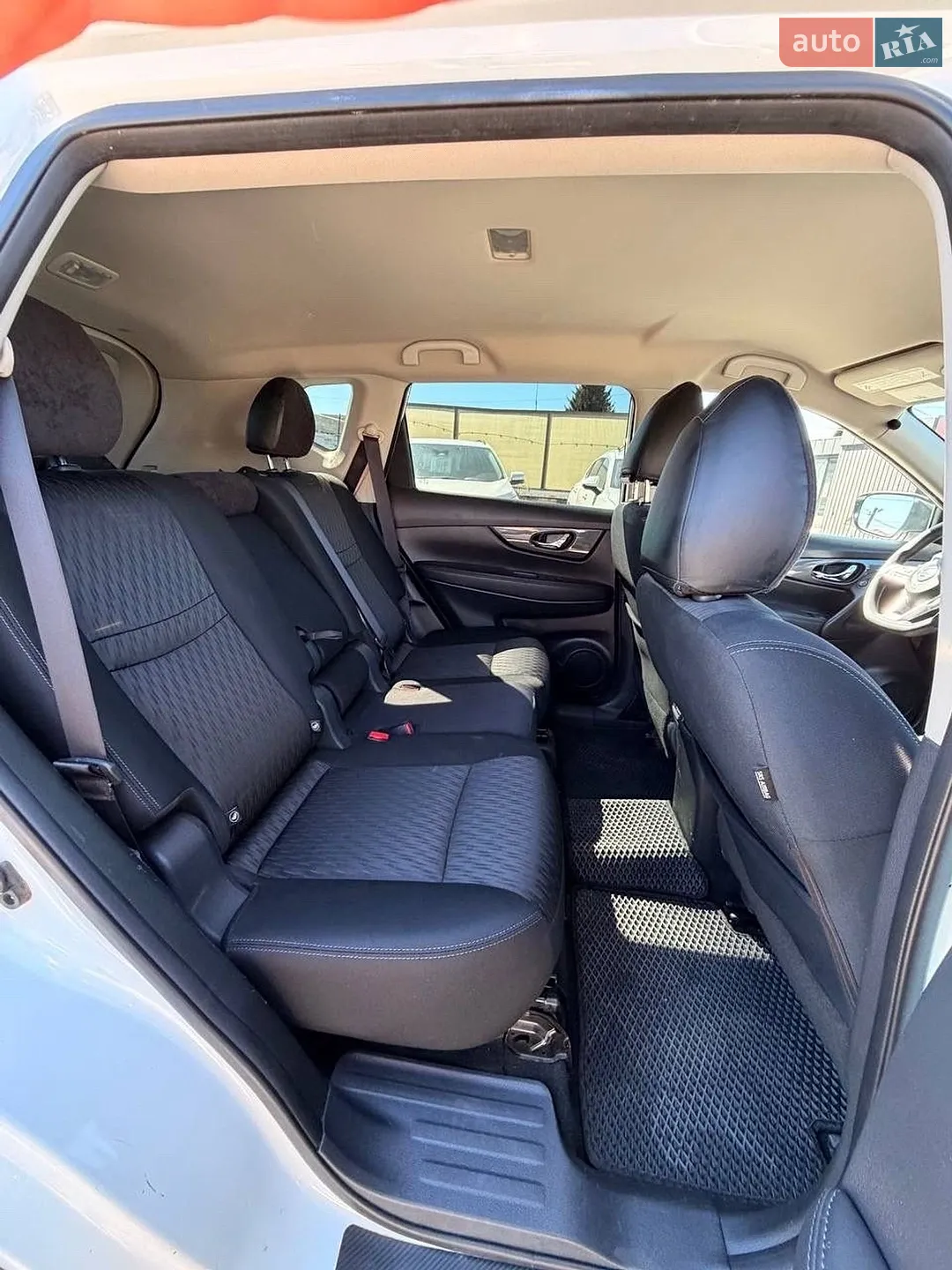 2017 Nissan Rogue - мініатюра 17