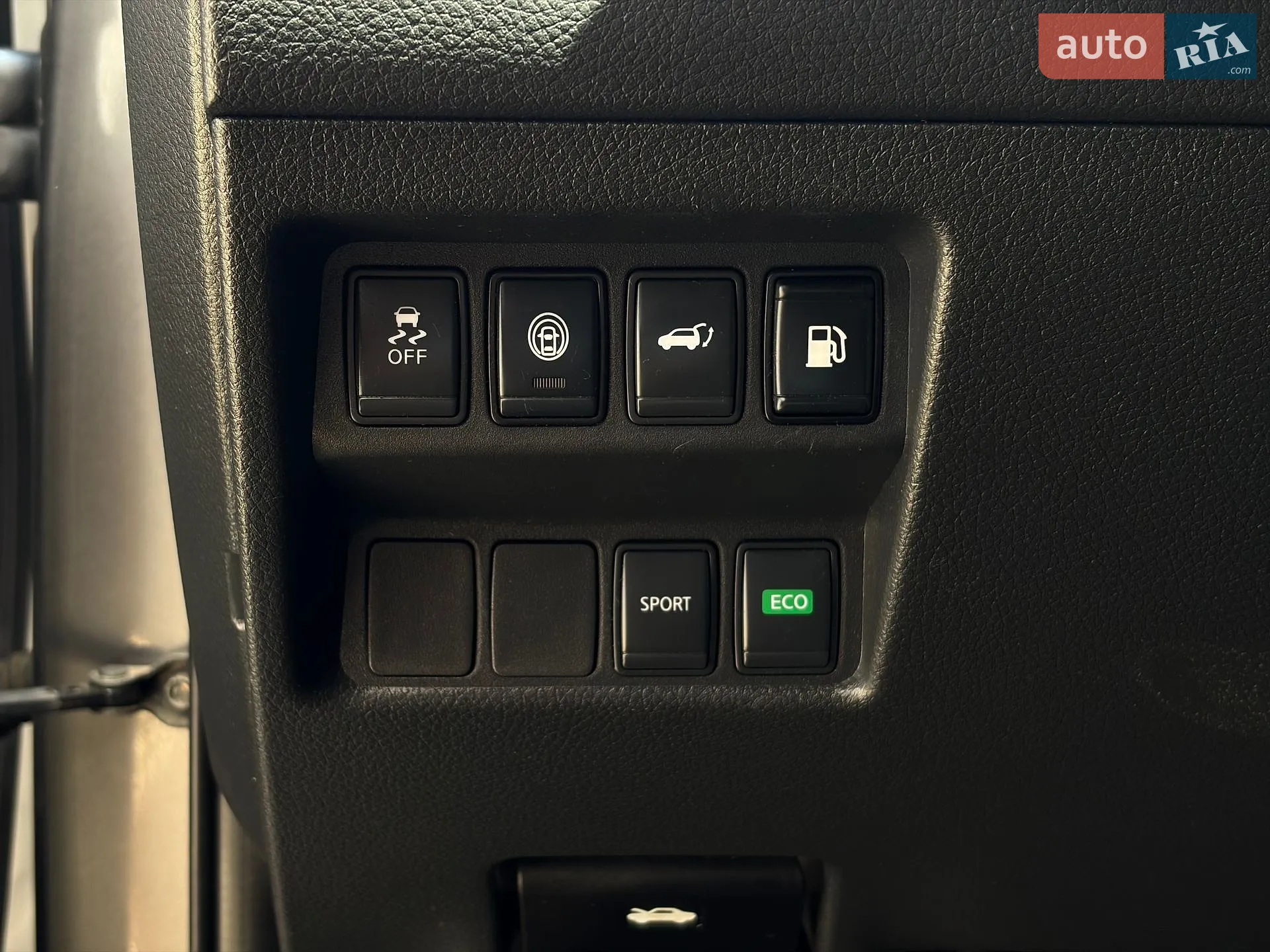 2019 Nissan Rogue - мініатюра 27