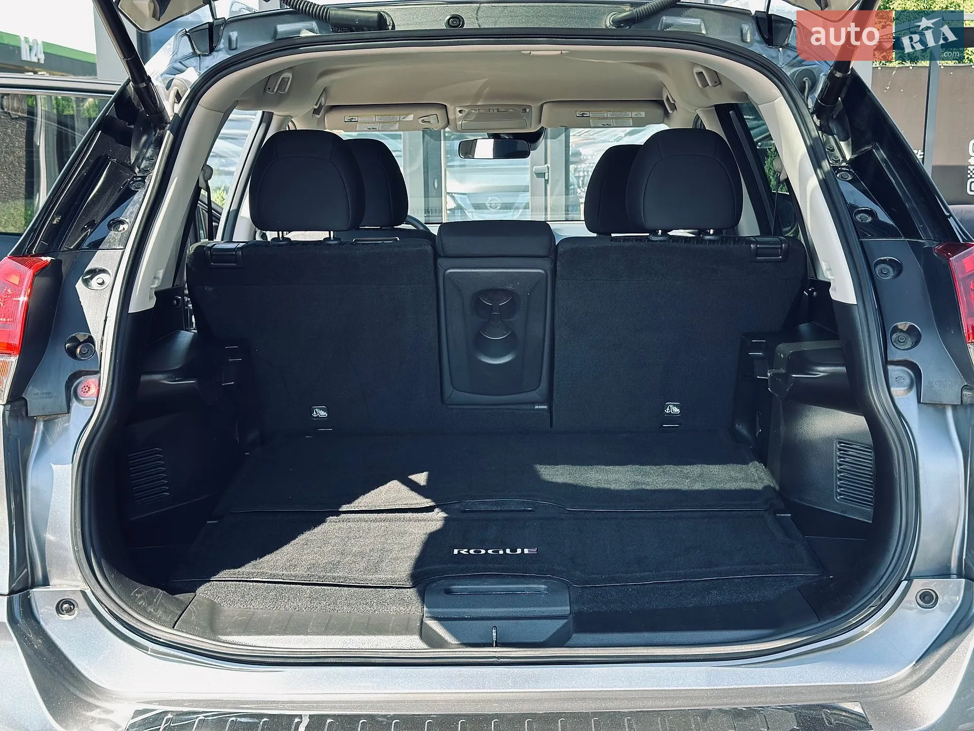 2019 Nissan Rogue - мініатюра 15