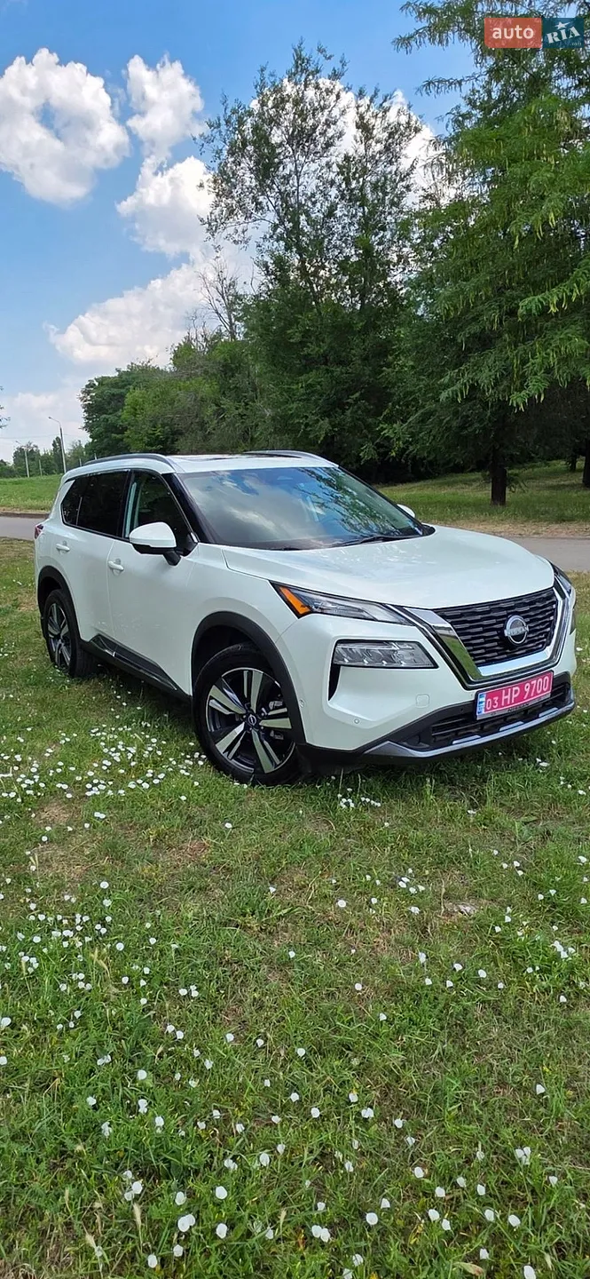 2023 Nissan Rogue - фото 1