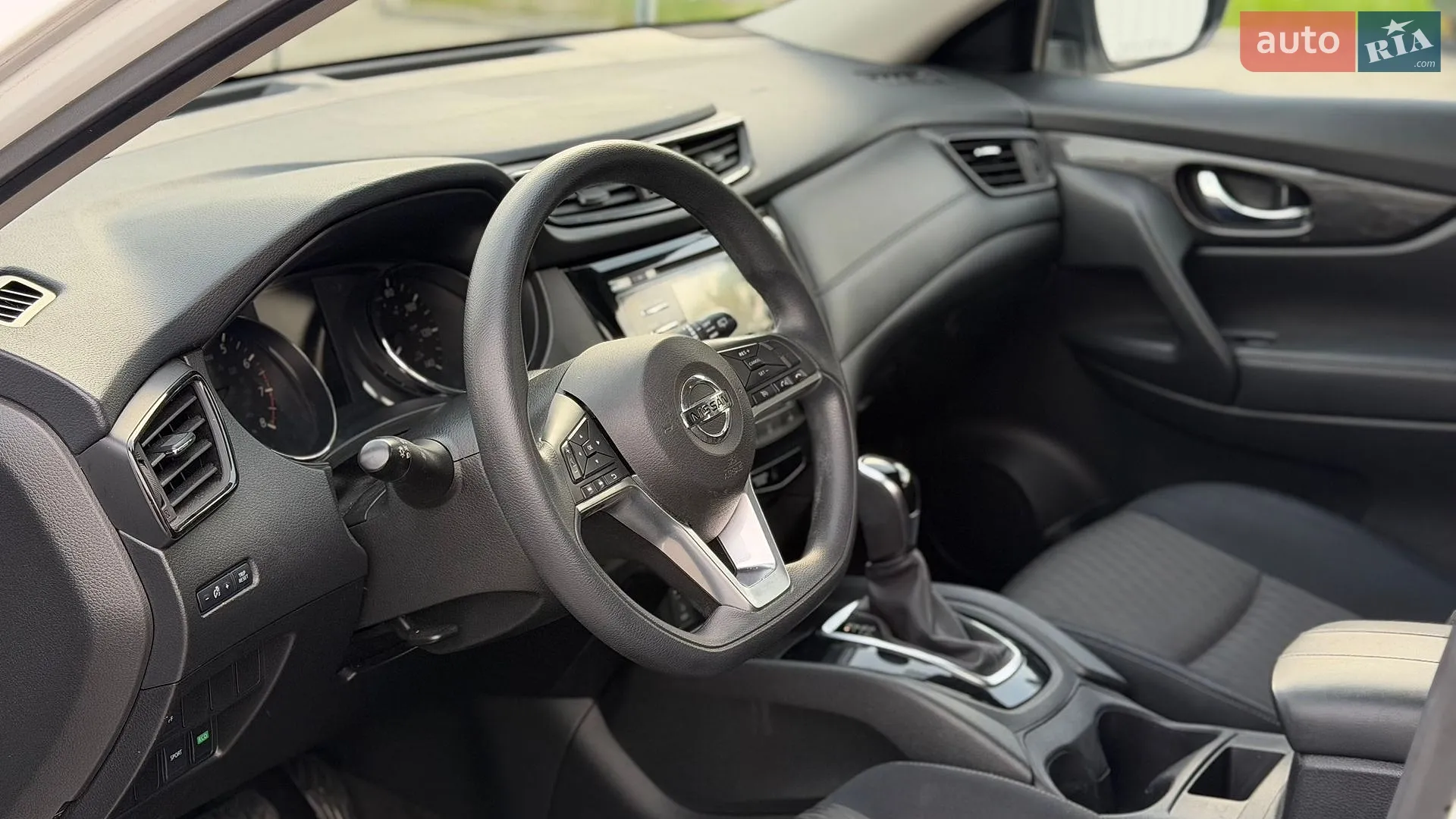 2016 Nissan Rogue - мініатюра 25