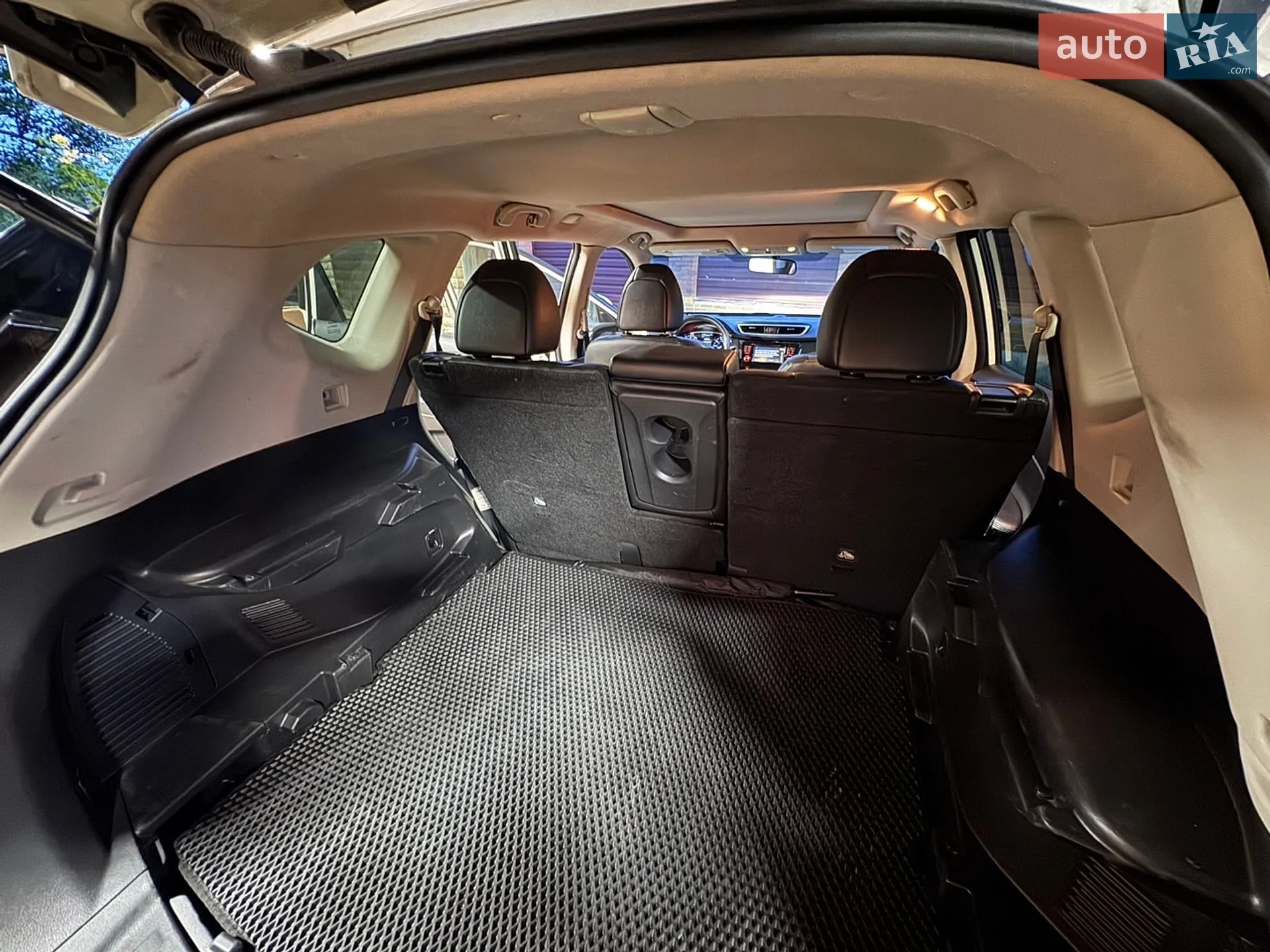 2016 Nissan Rogue - мініатюра 19