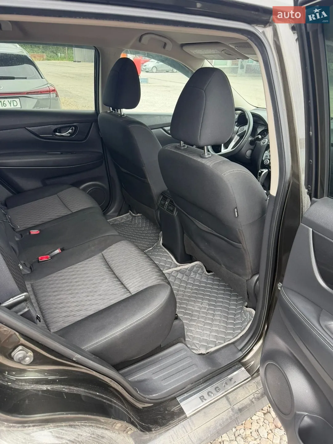 2017 Nissan Rogue - мініатюра 11