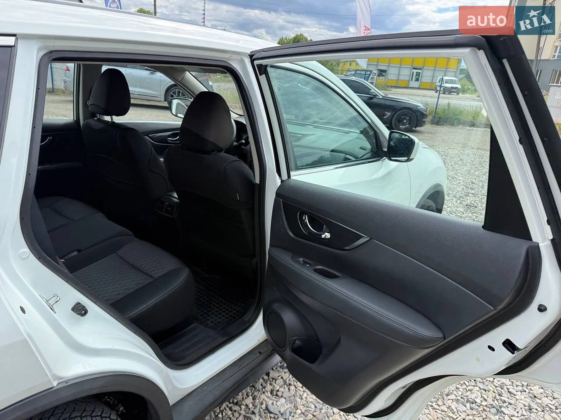 2018 Nissan Rogue - мініатюра 26