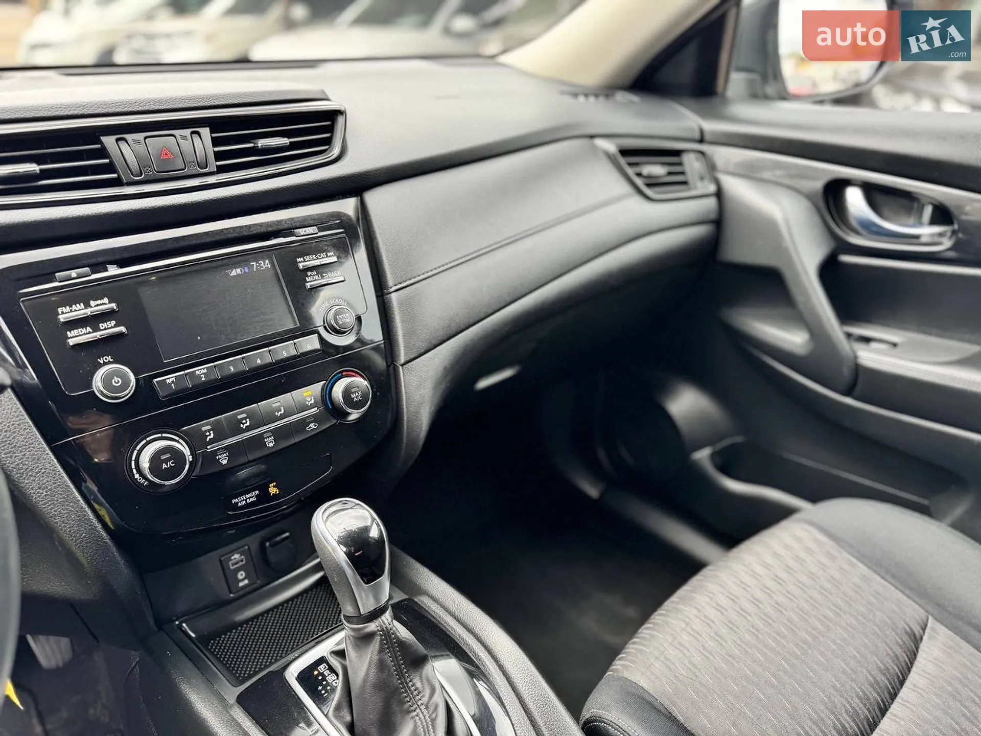 2016 Nissan Rogue - мініатюра 14