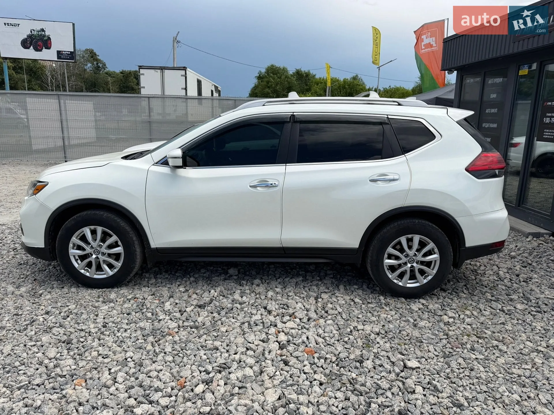 2017 Nissan Rogue - мініатюра 5