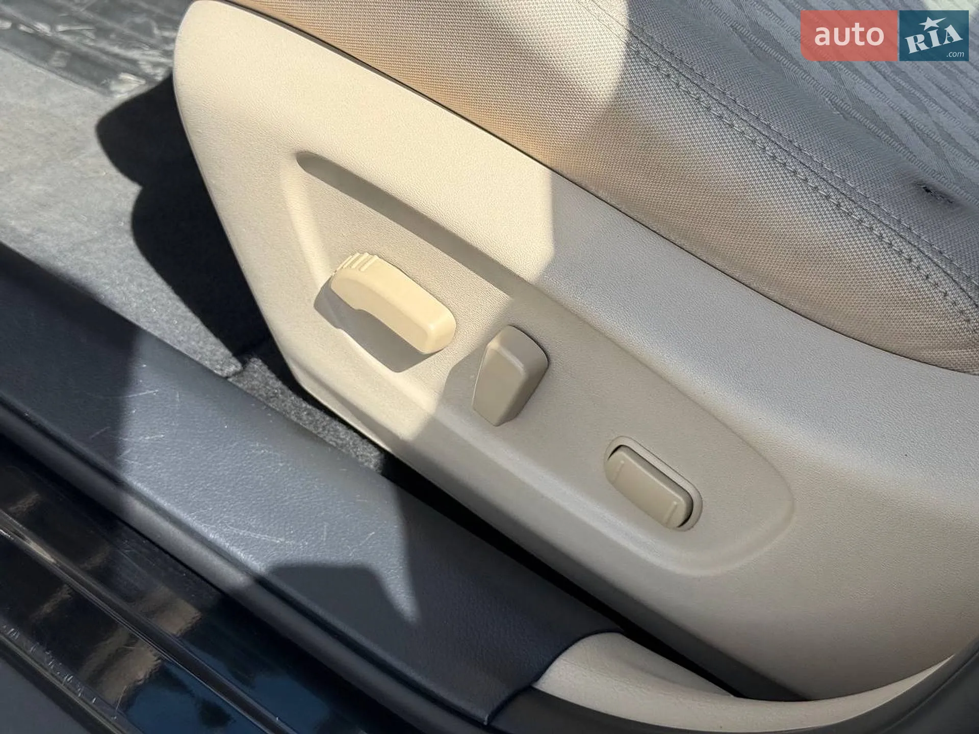 2017 Nissan Rogue - мініатюра 16