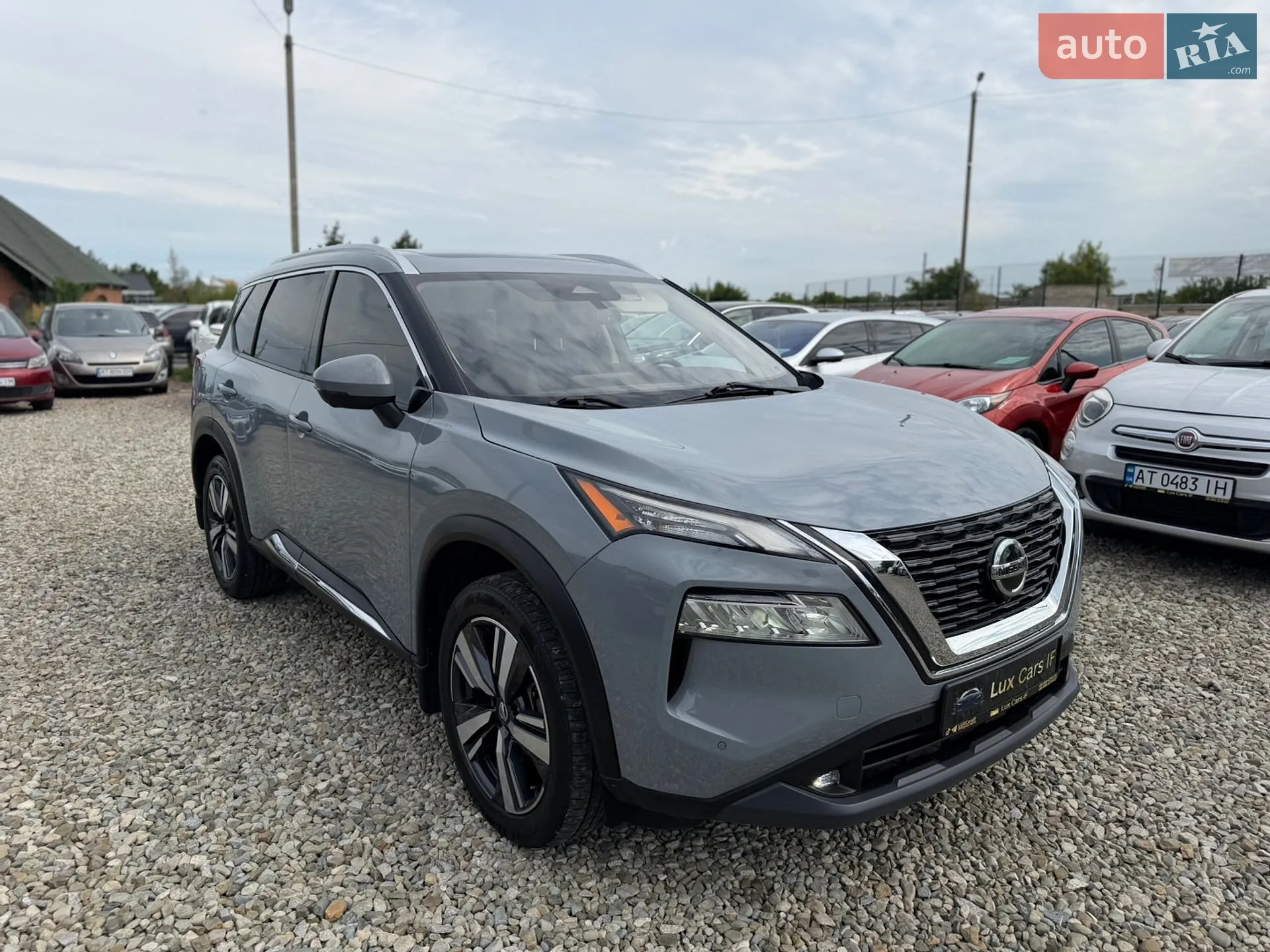 2021 Nissan Rogue - мініатюра 2