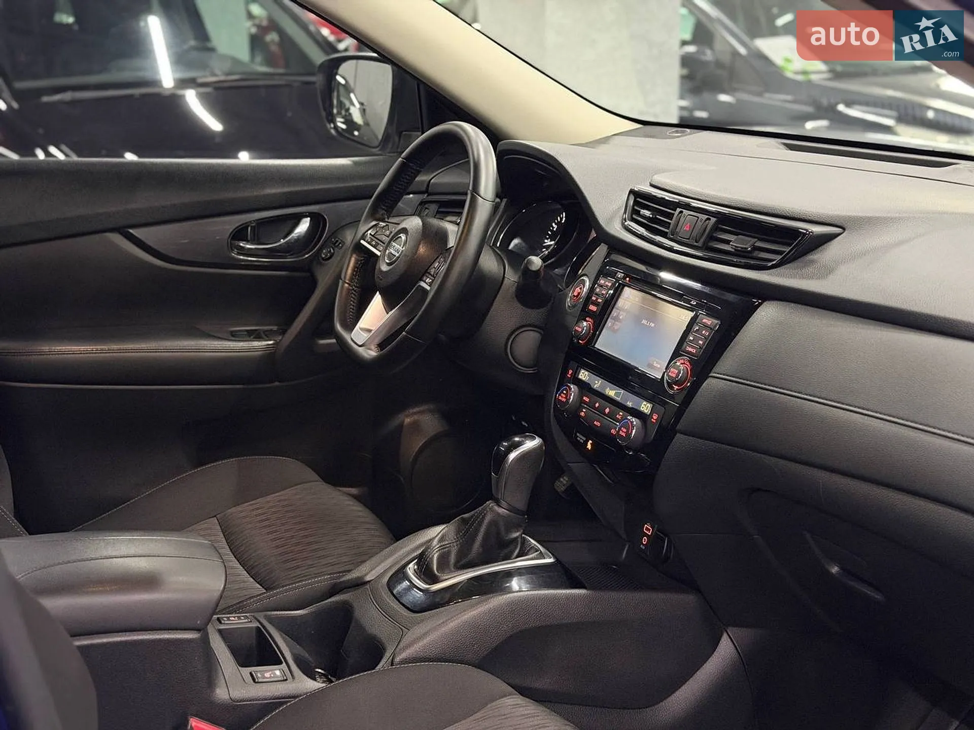 2017 Nissan Rogue - мініатюра 22