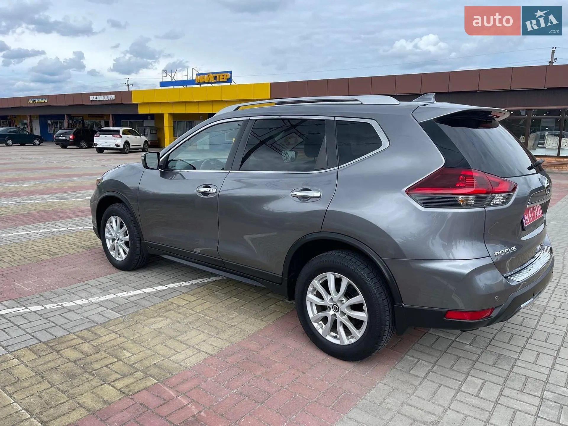 2019 Nissan Rogue - мініатюра 14