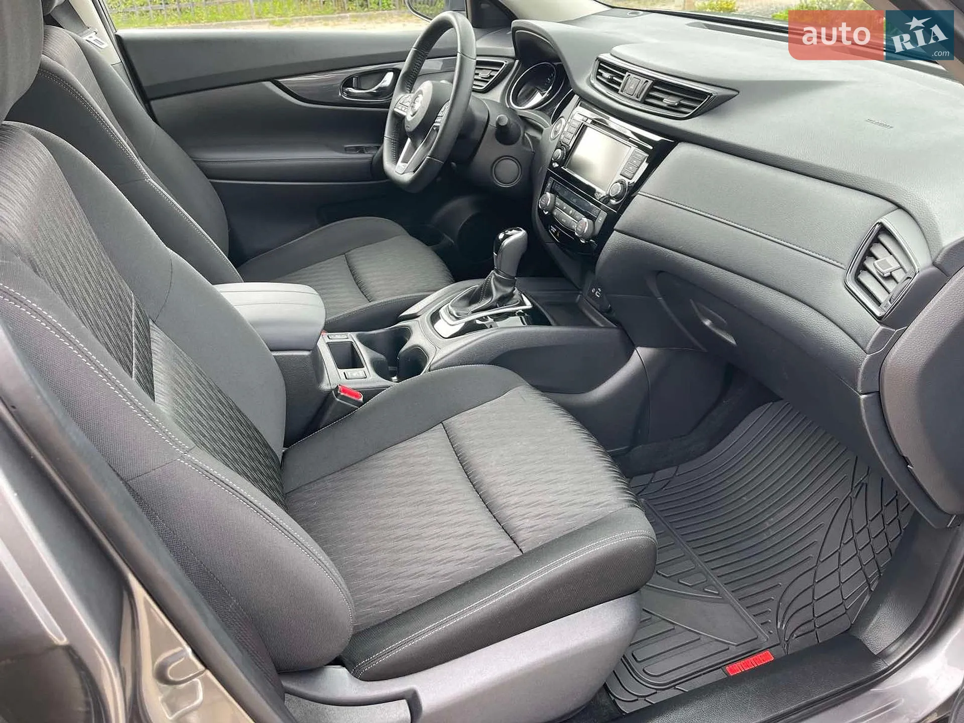 2019 Nissan Rogue - мініатюра 22