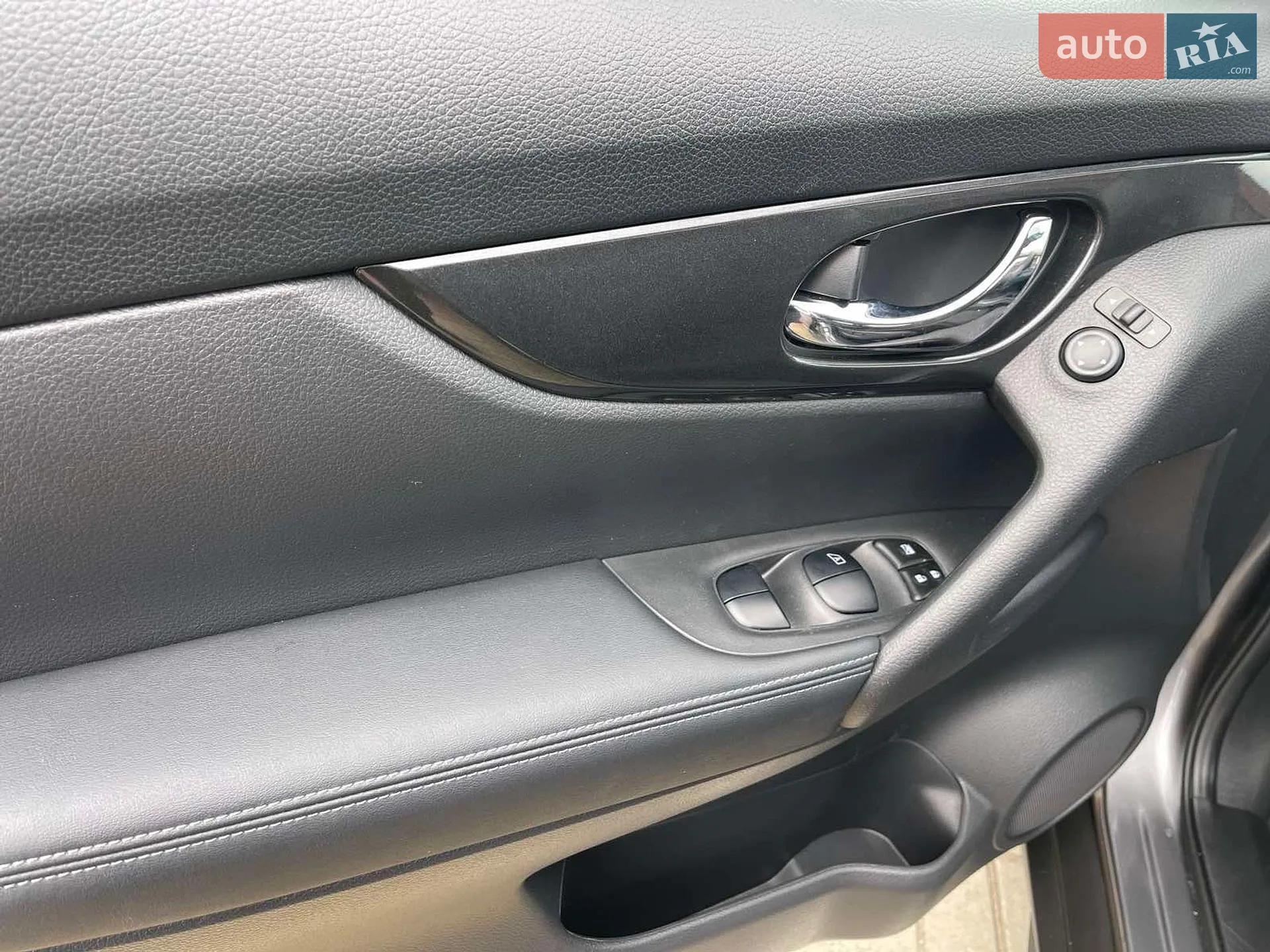 2019 Nissan Rogue - мініатюра 26