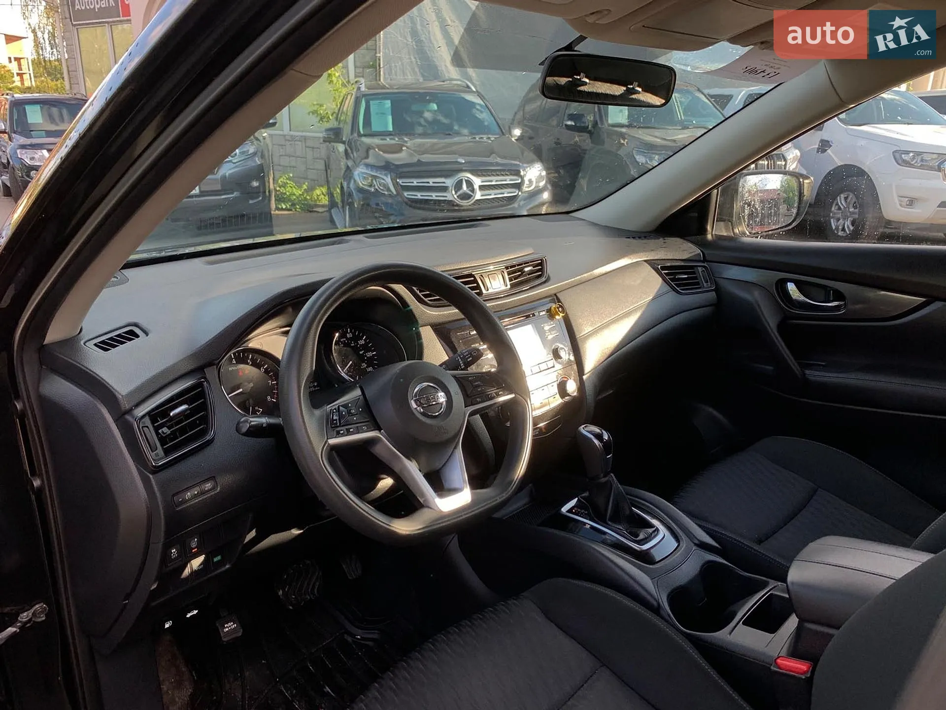2017 Nissan Rogue - мініатюра 16