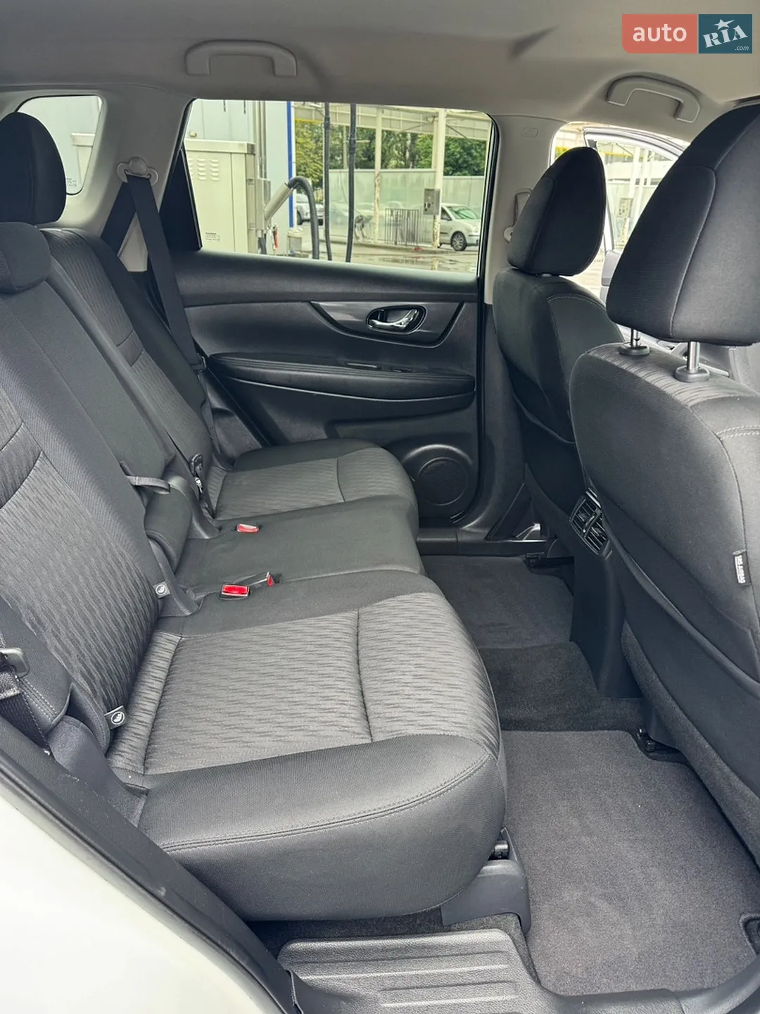 2018 Nissan Rogue - мініатюра 41