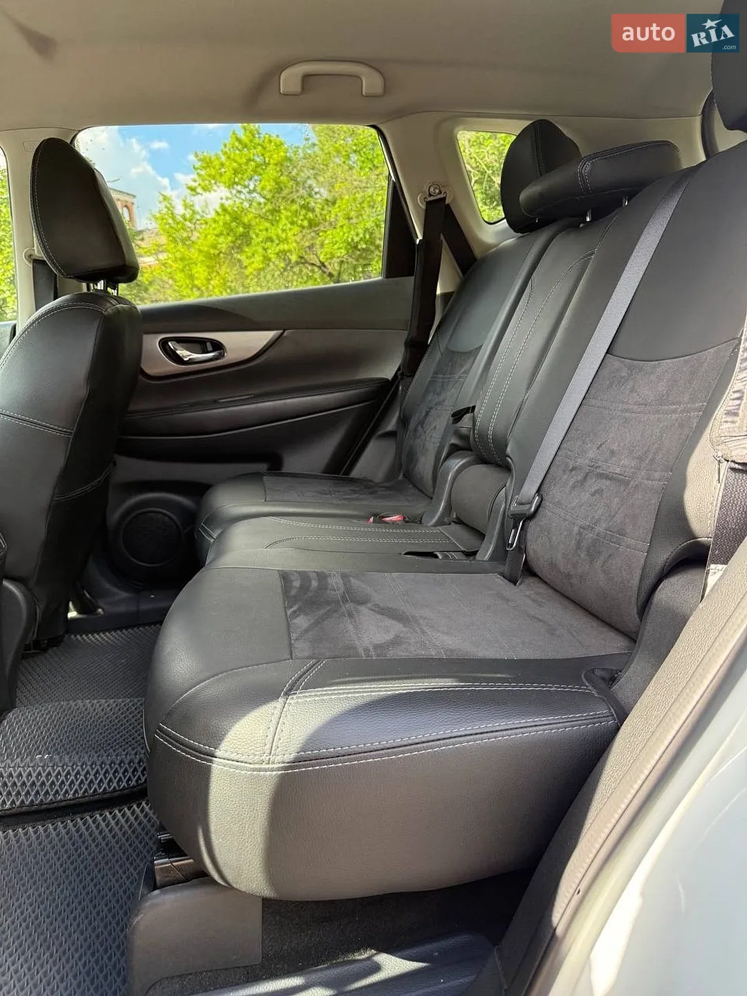 2015 Nissan Rogue - мініатюра 16