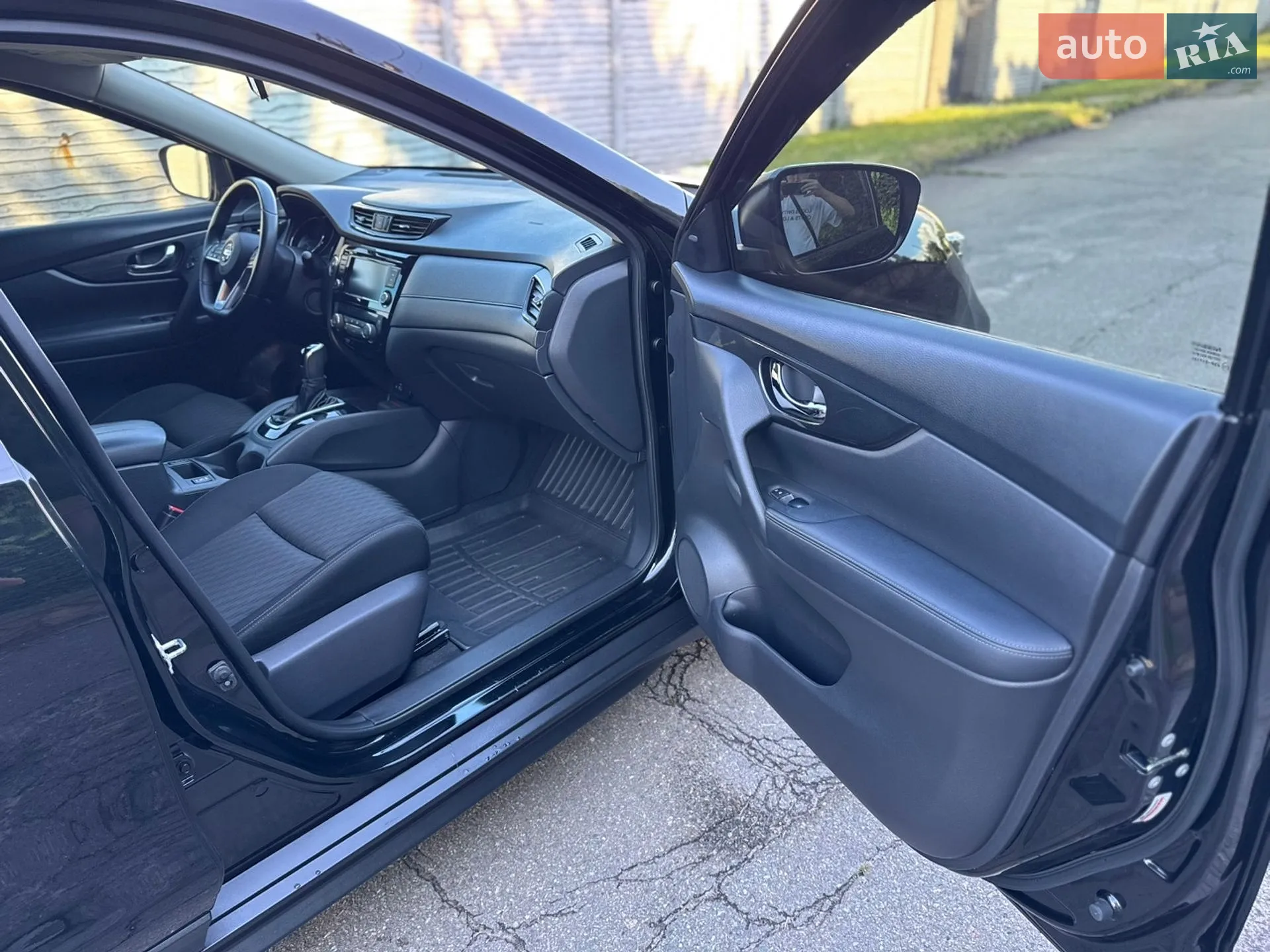 2019 Nissan Rogue - мініатюра 21
