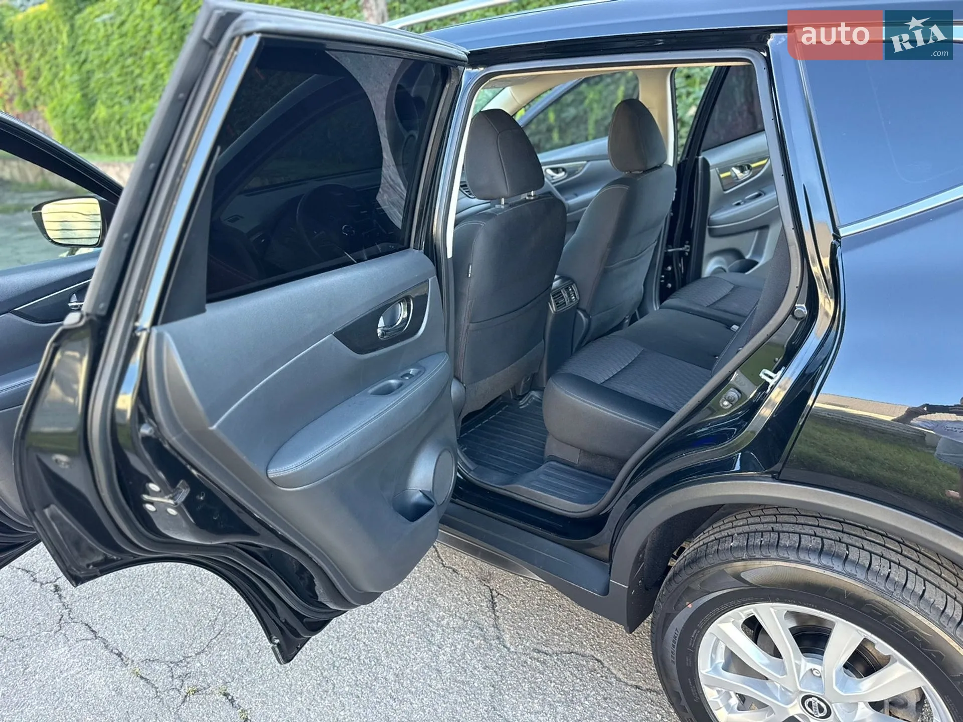 2019 Nissan Rogue - мініатюра 27