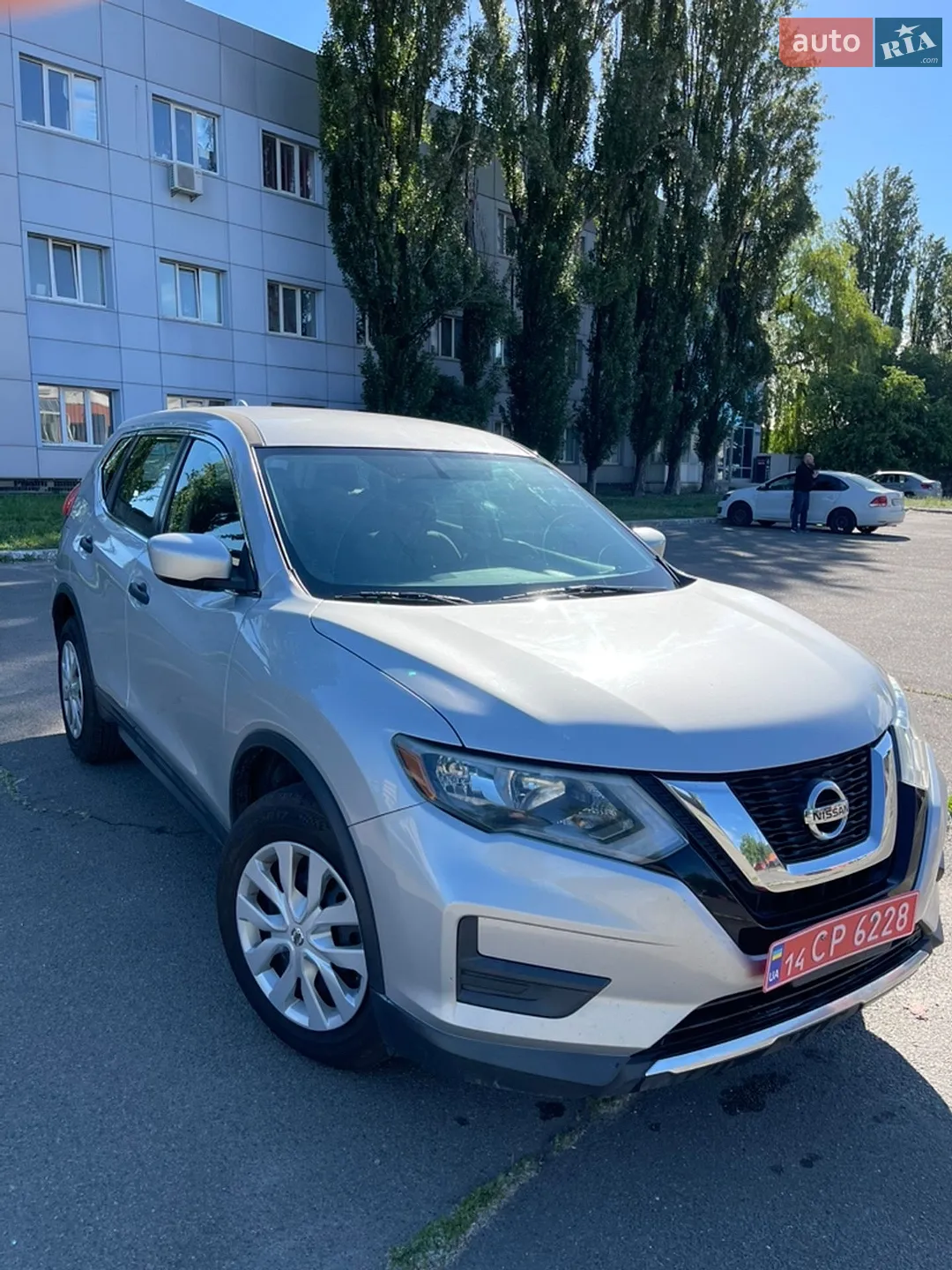 2017 Nissan Rogue - мініатюра 2