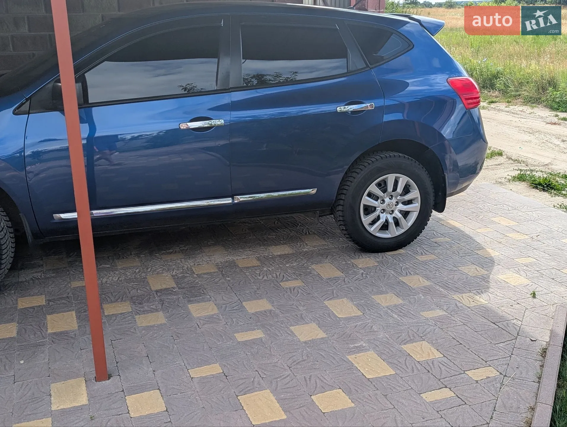 2010 Nissan Rogue - мініатюра 2