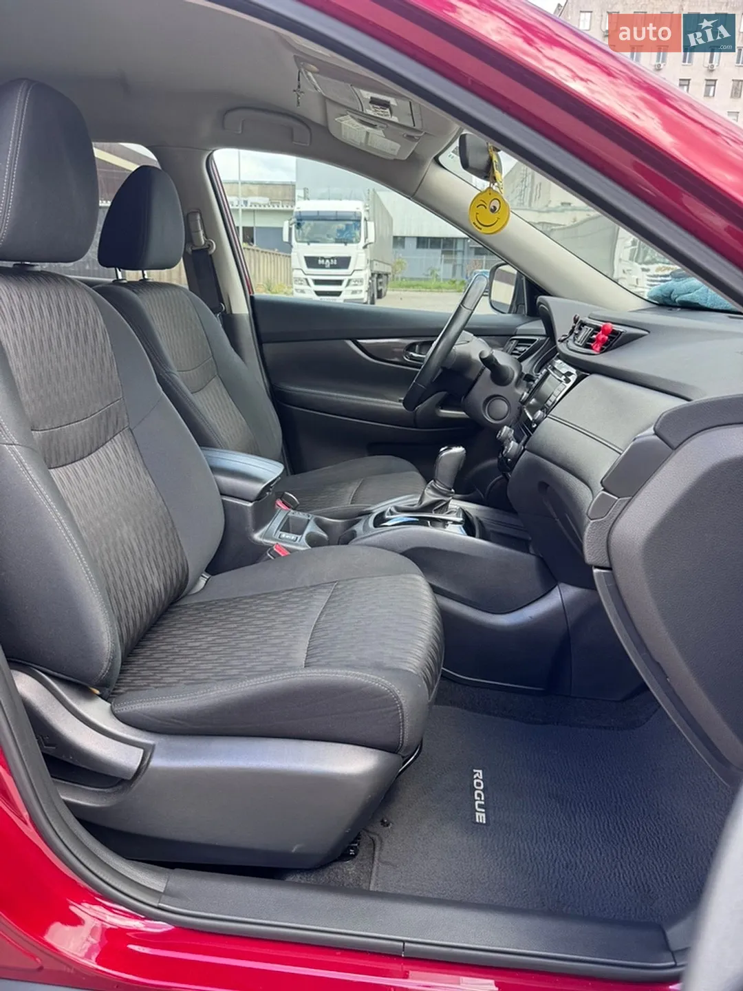 2017 Nissan Rogue - мініатюра 13