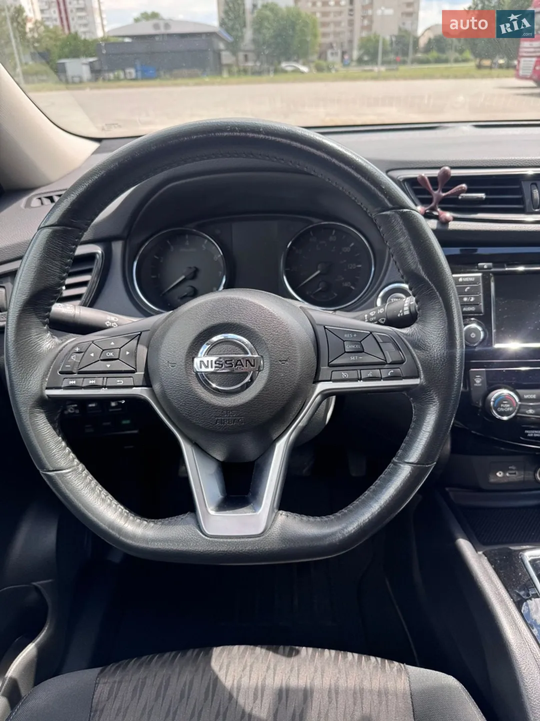 2017 Nissan Rogue - мініатюра 18