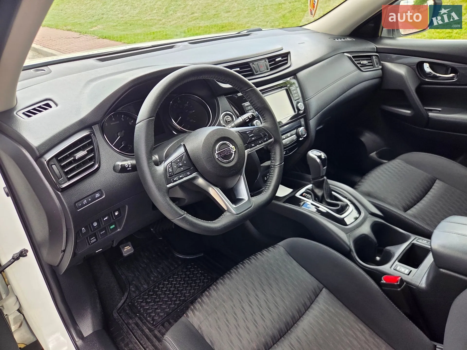 2019 Nissan Rogue - мініатюра 27