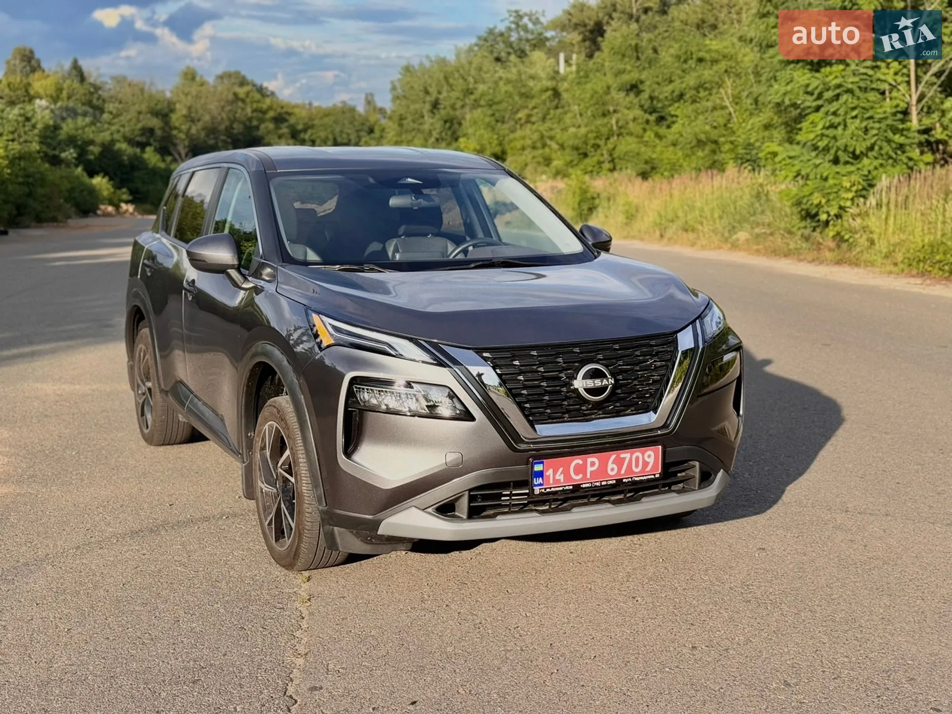 2021 Nissan Rogue - мініатюра 2