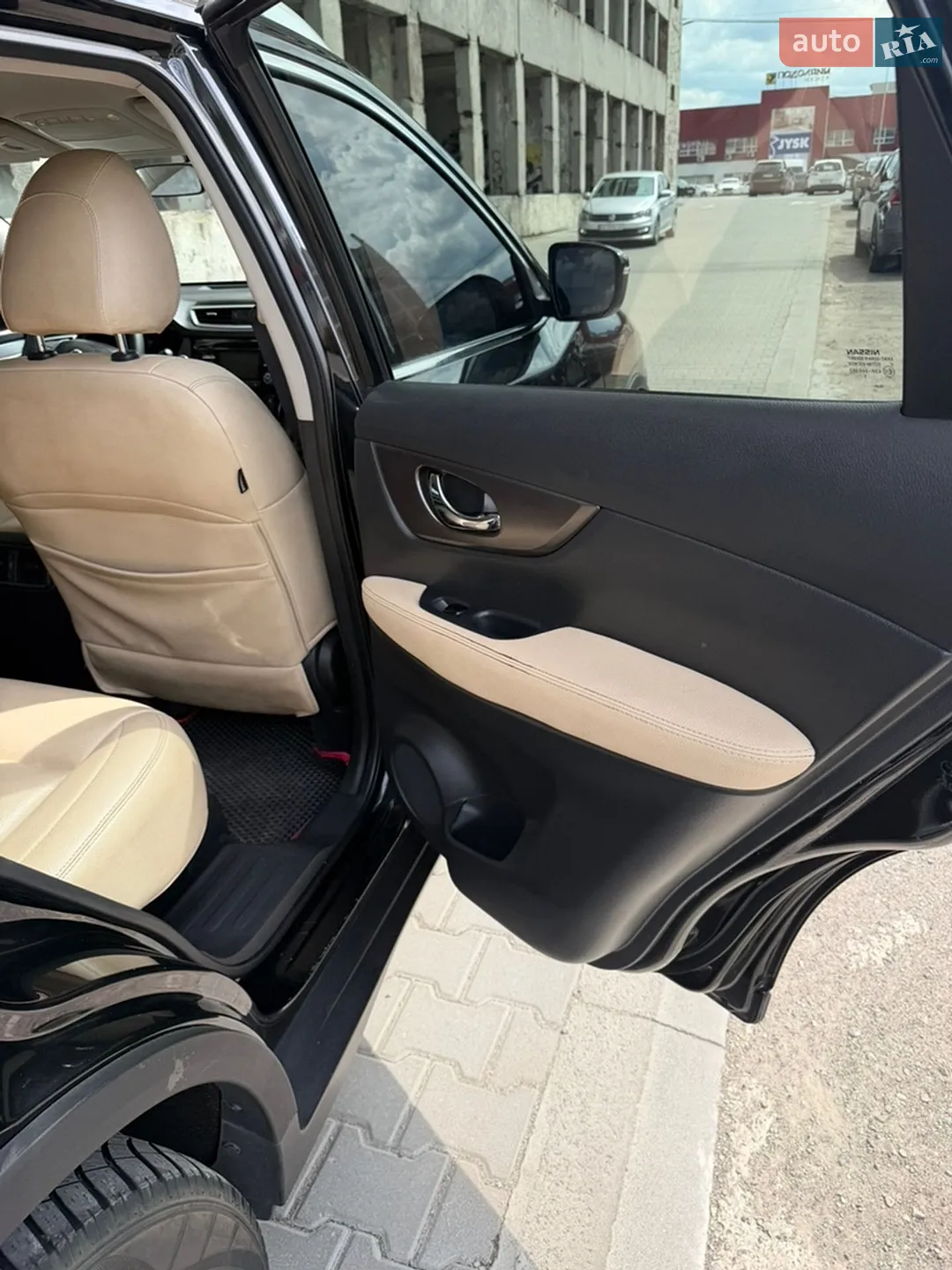 2016 Nissan Rogue - мініатюра 19