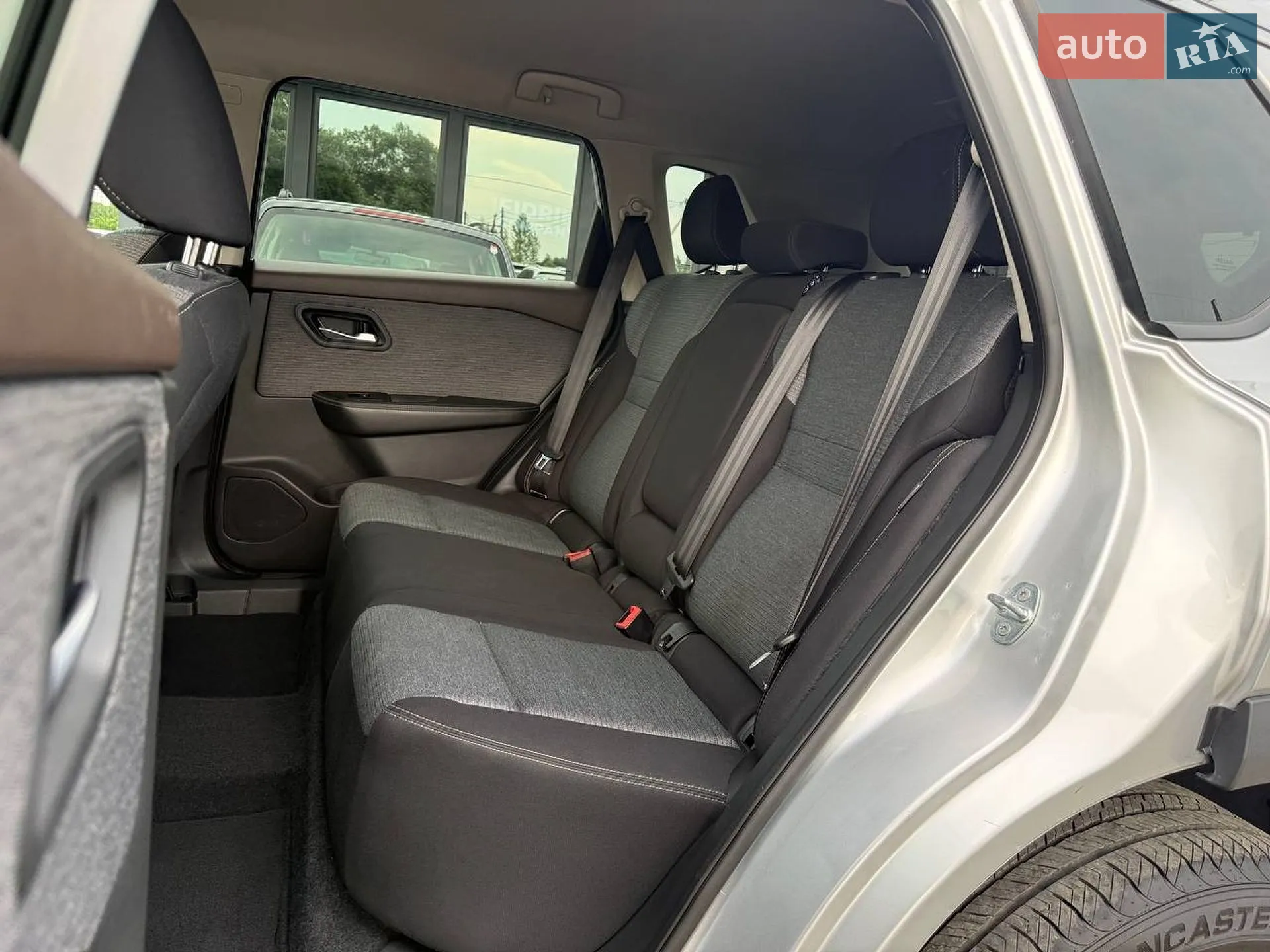 2021 Nissan Rogue - мініатюра 14