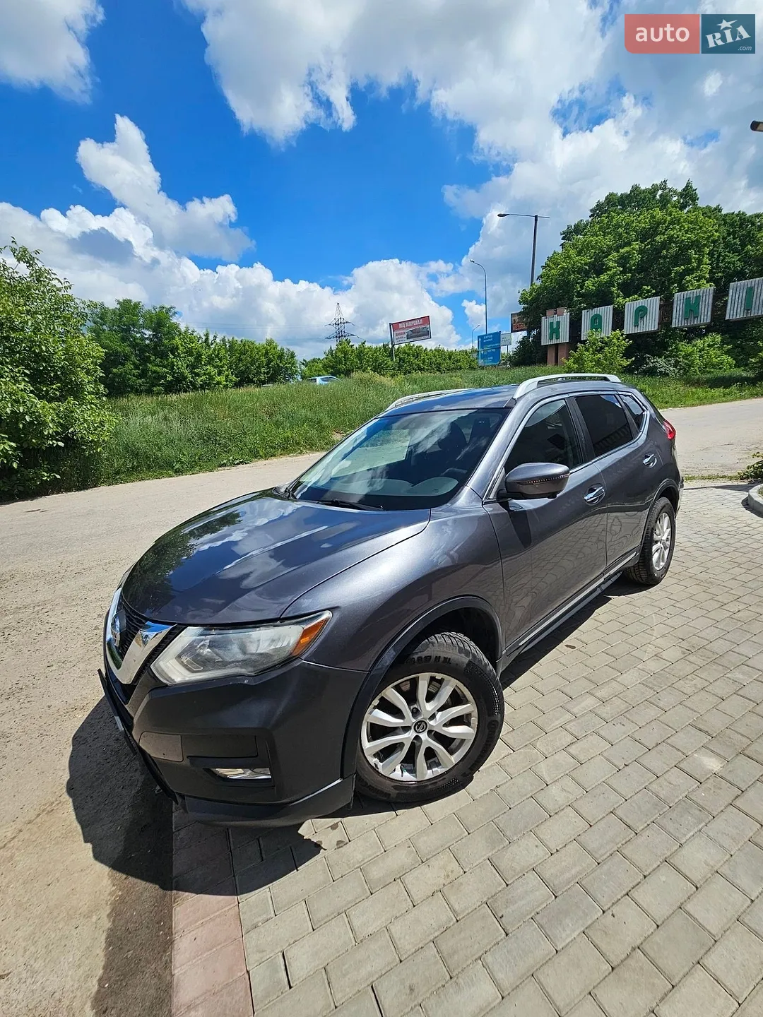 2017 Nissan Rogue - мініатюра 2