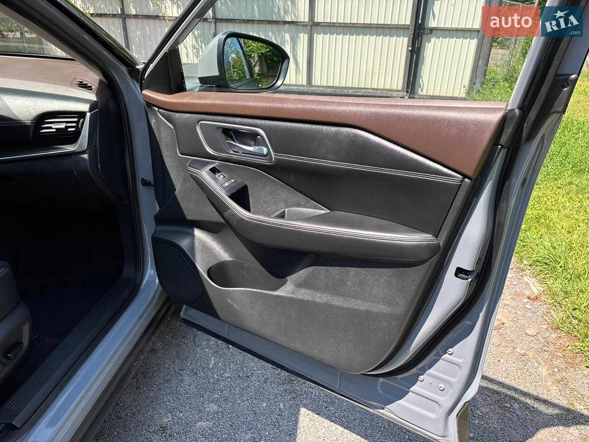 2021 Nissan Rogue - мініатюра 27
