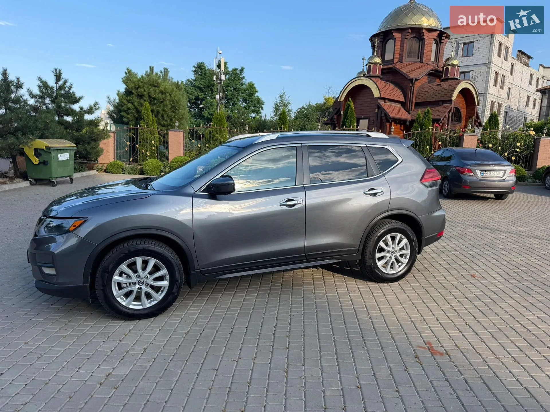 2017 Nissan Rogue - мініатюра 2