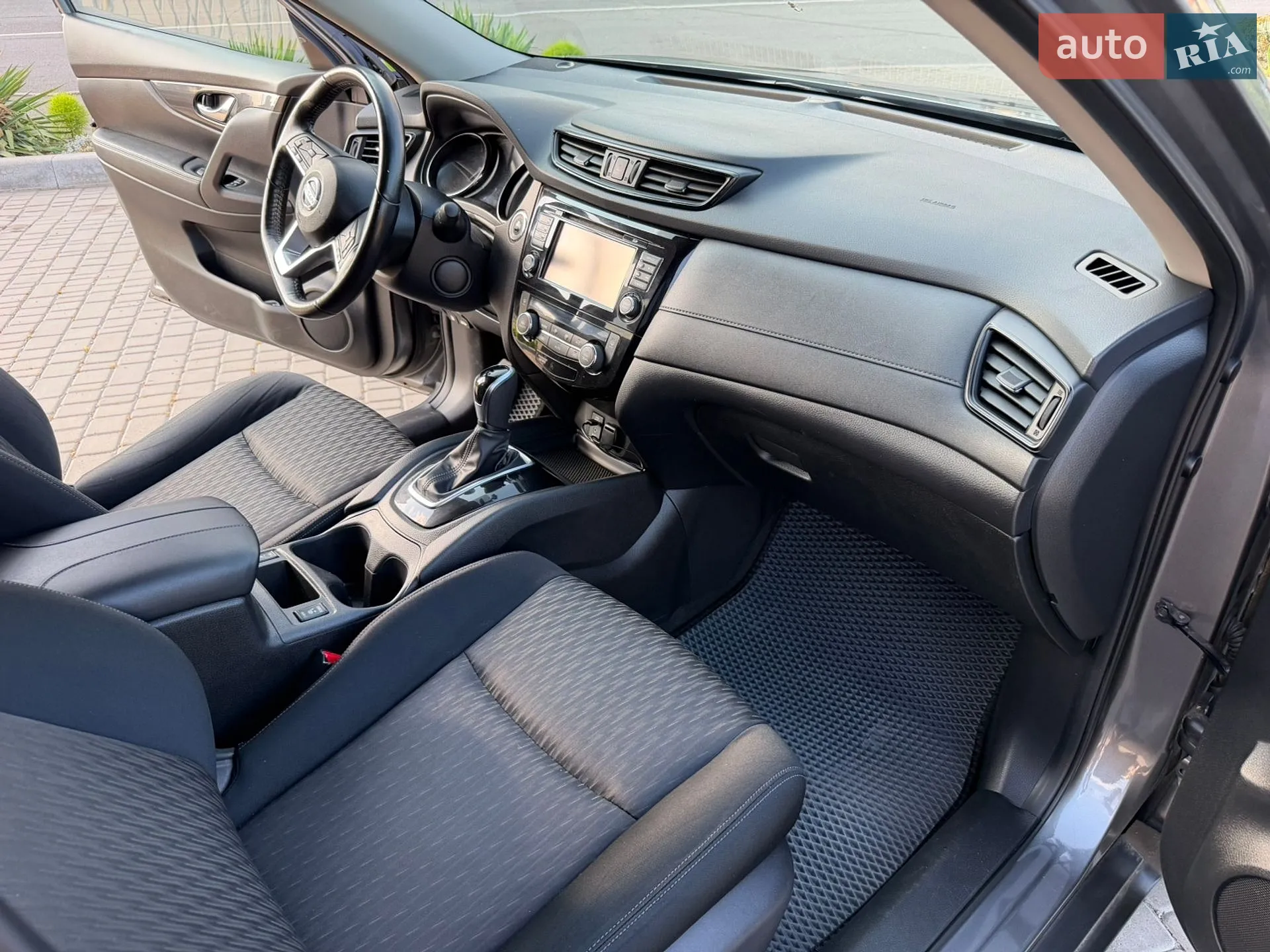 2017 Nissan Rogue - мініатюра 12