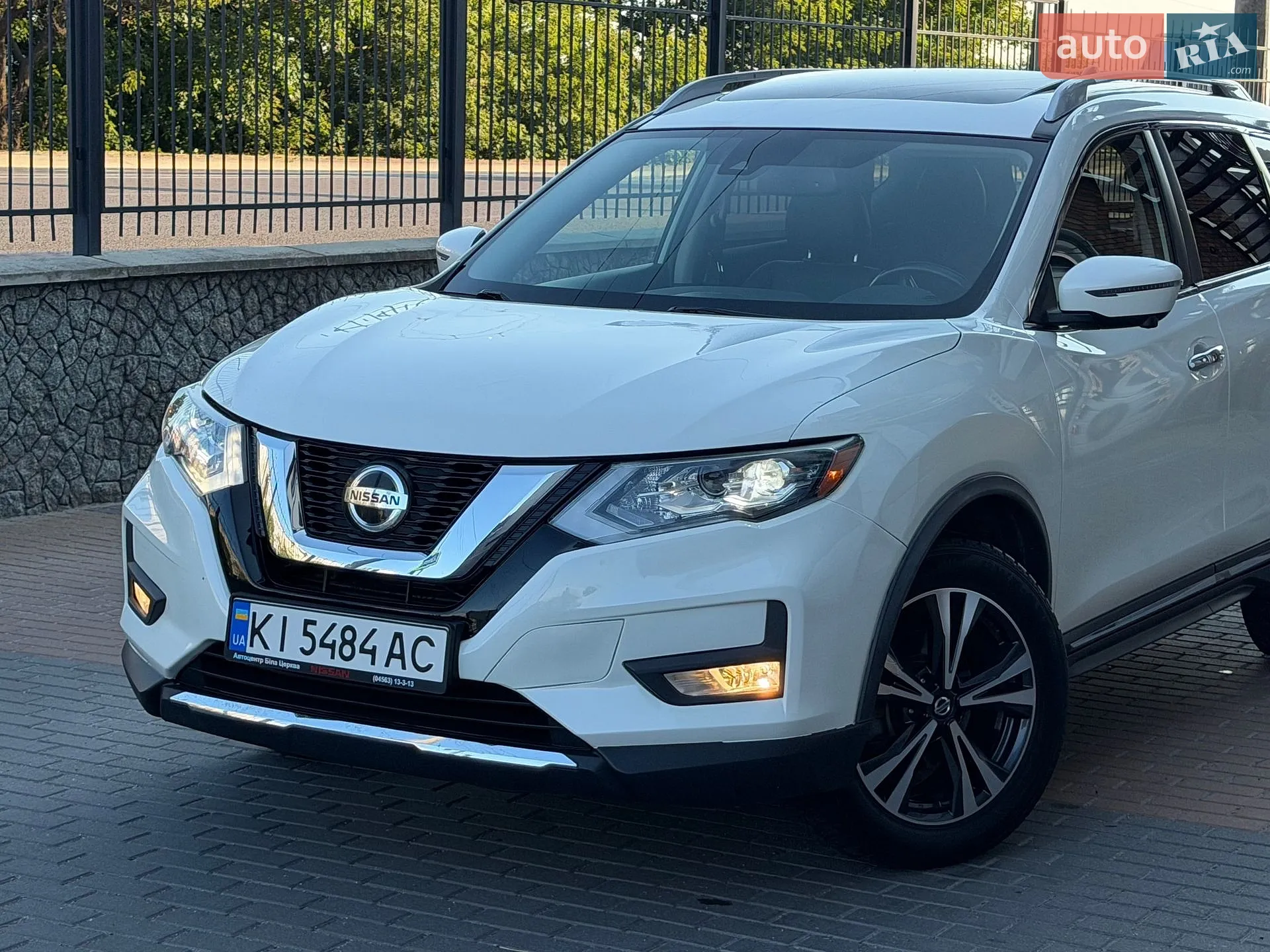 2017 Nissan Rogue - мініатюра 5