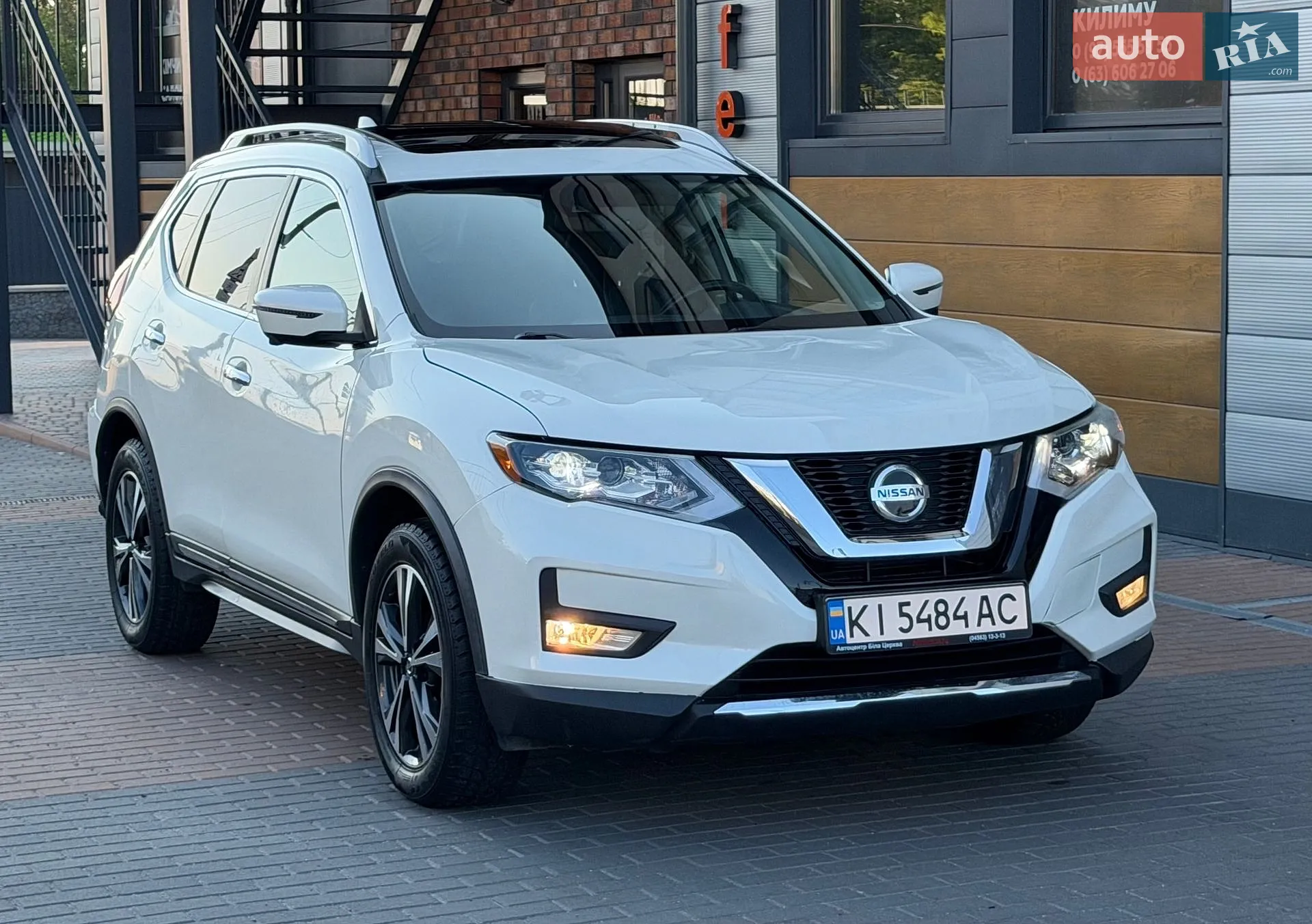 2017 Nissan Rogue - мініатюра 15