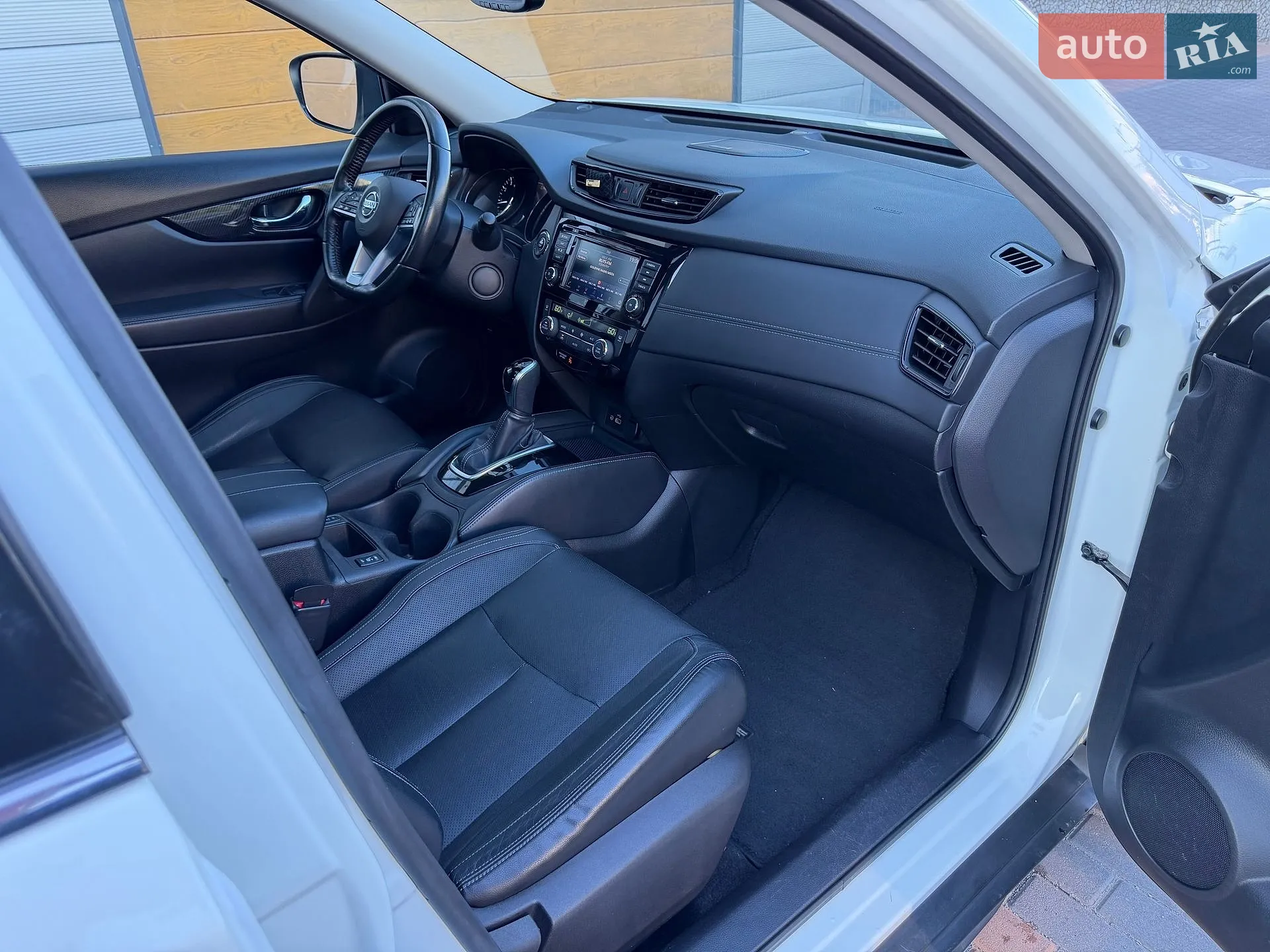 2017 Nissan Rogue - мініатюра 41