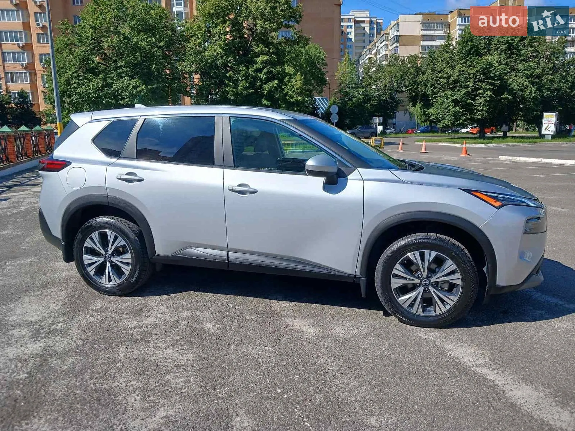2023 Nissan Rogue - мініатюра 2