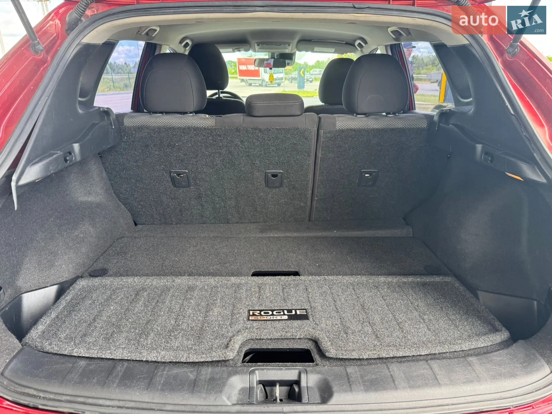 2019 Nissan Rogue - мініатюра 8