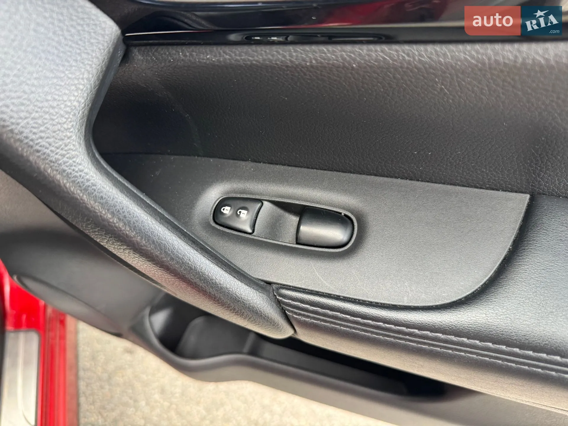 2019 Nissan Rogue - мініатюра 13
