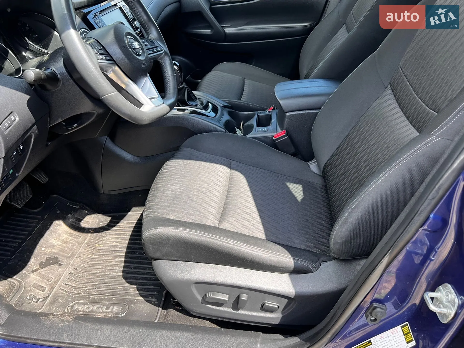 2018 Nissan Rogue - мініатюра 9