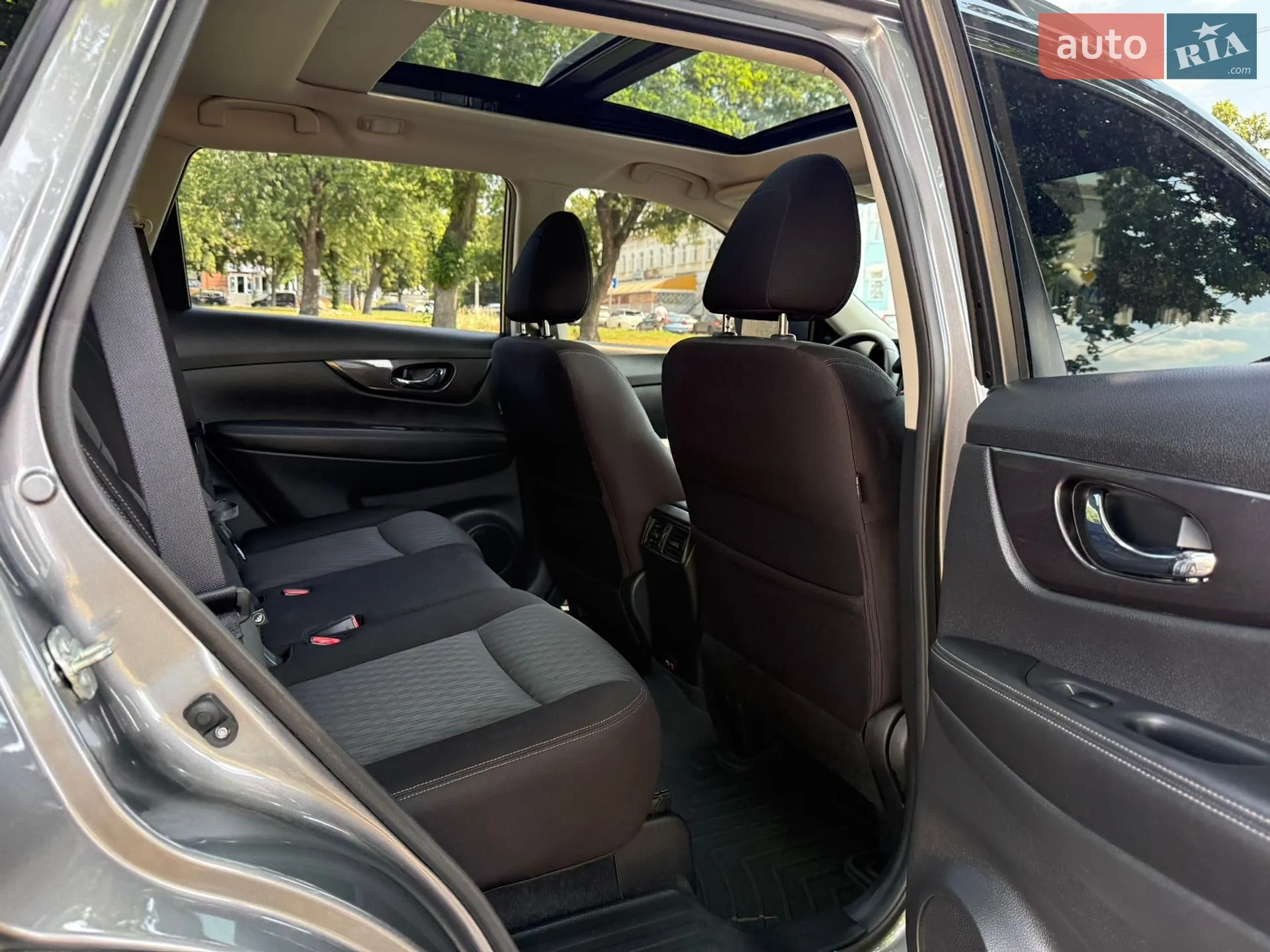 2019 Nissan Rogue - мініатюра 29