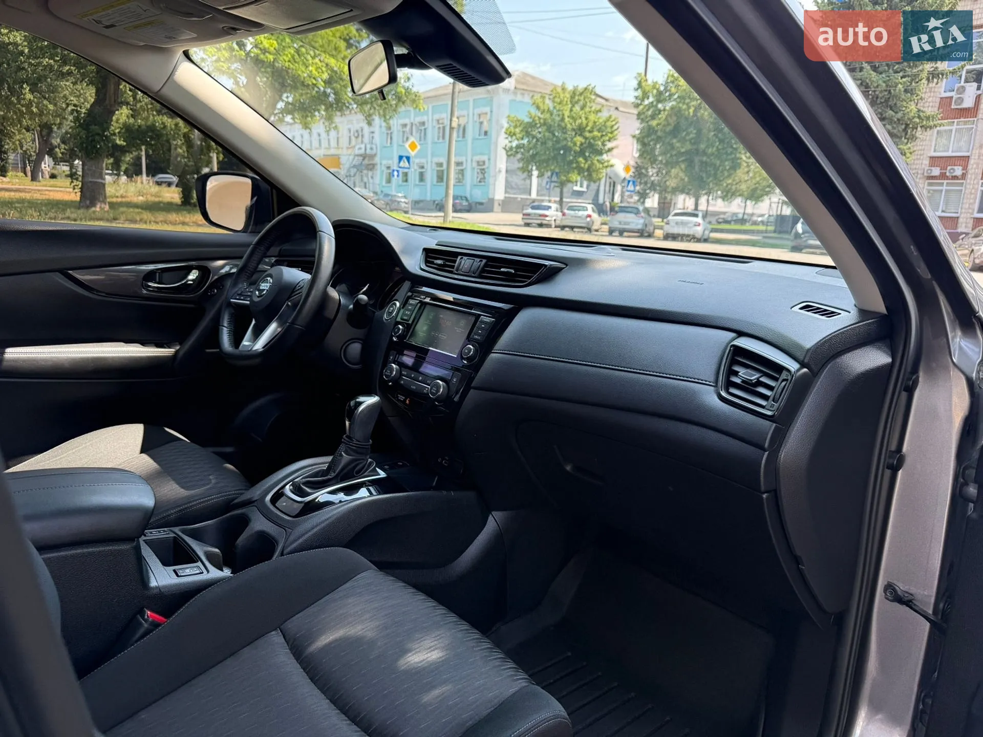 2019 Nissan Rogue - мініатюра 32