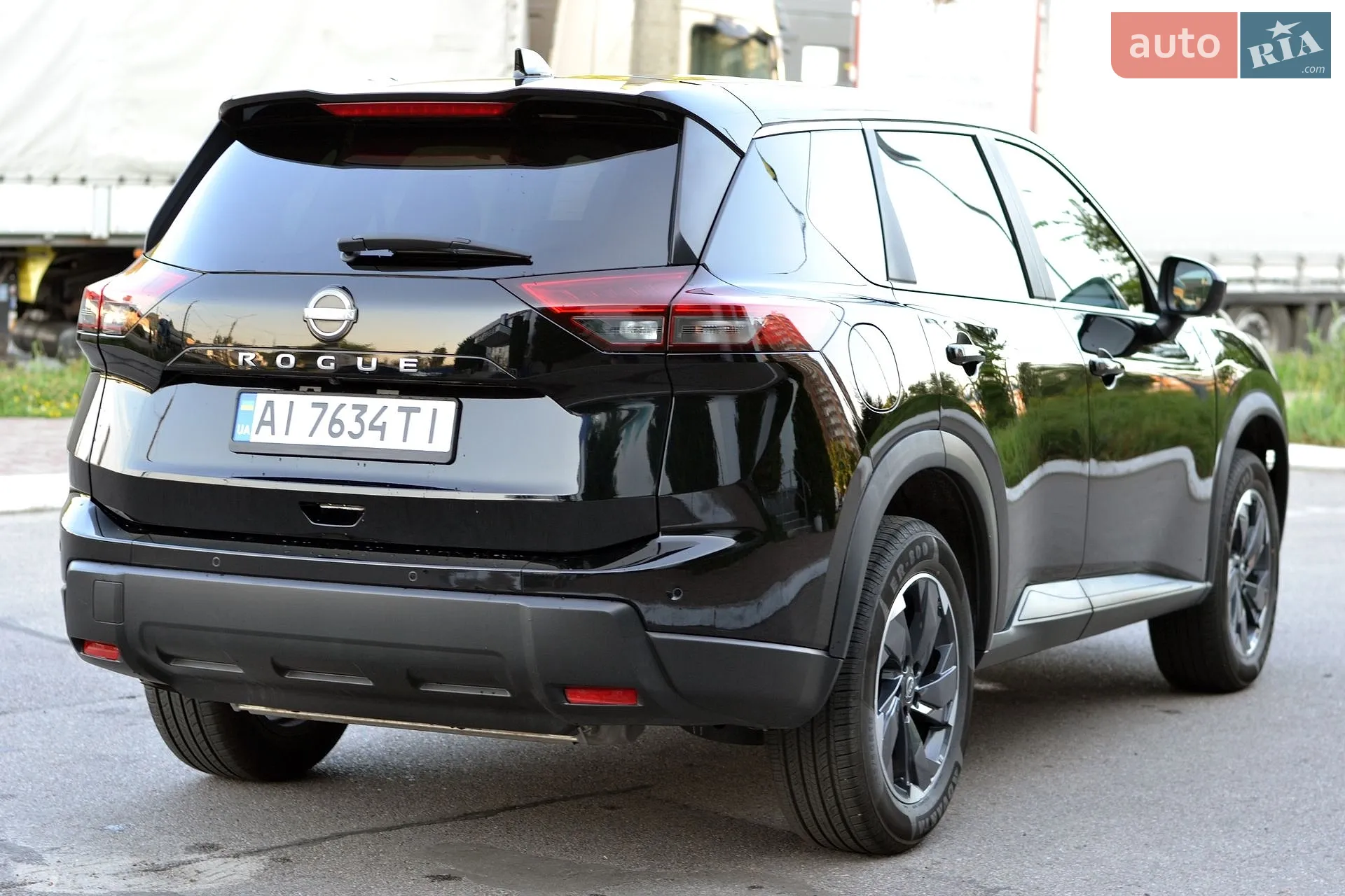 2025 Nissan Rogue - мініатюра 3