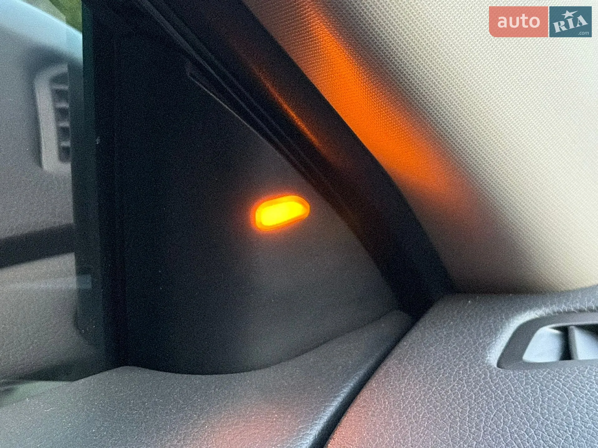 2019 Nissan Rogue - мініатюра 34